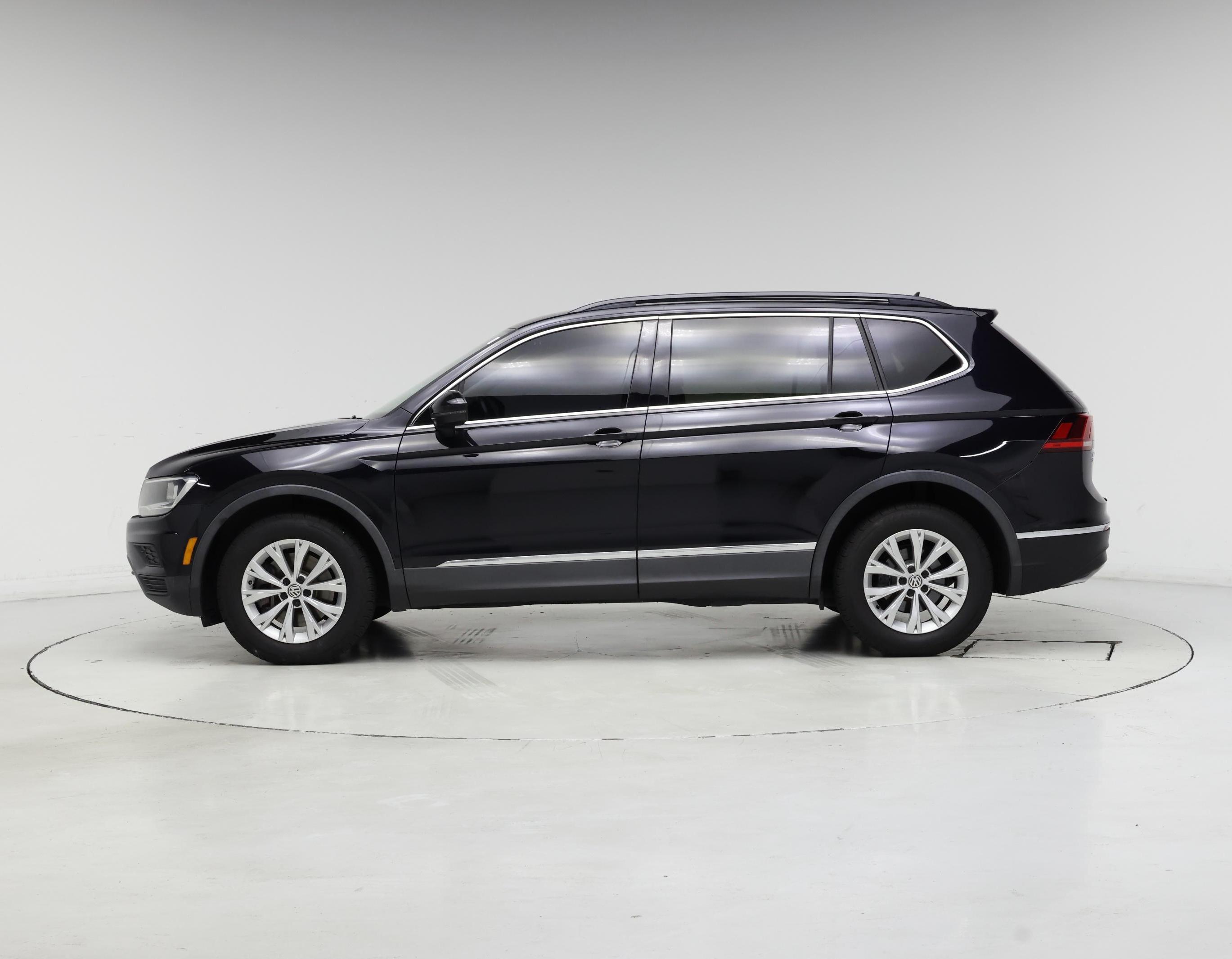 Thumbnail: 2018 Volkswagen Tiguan - 3