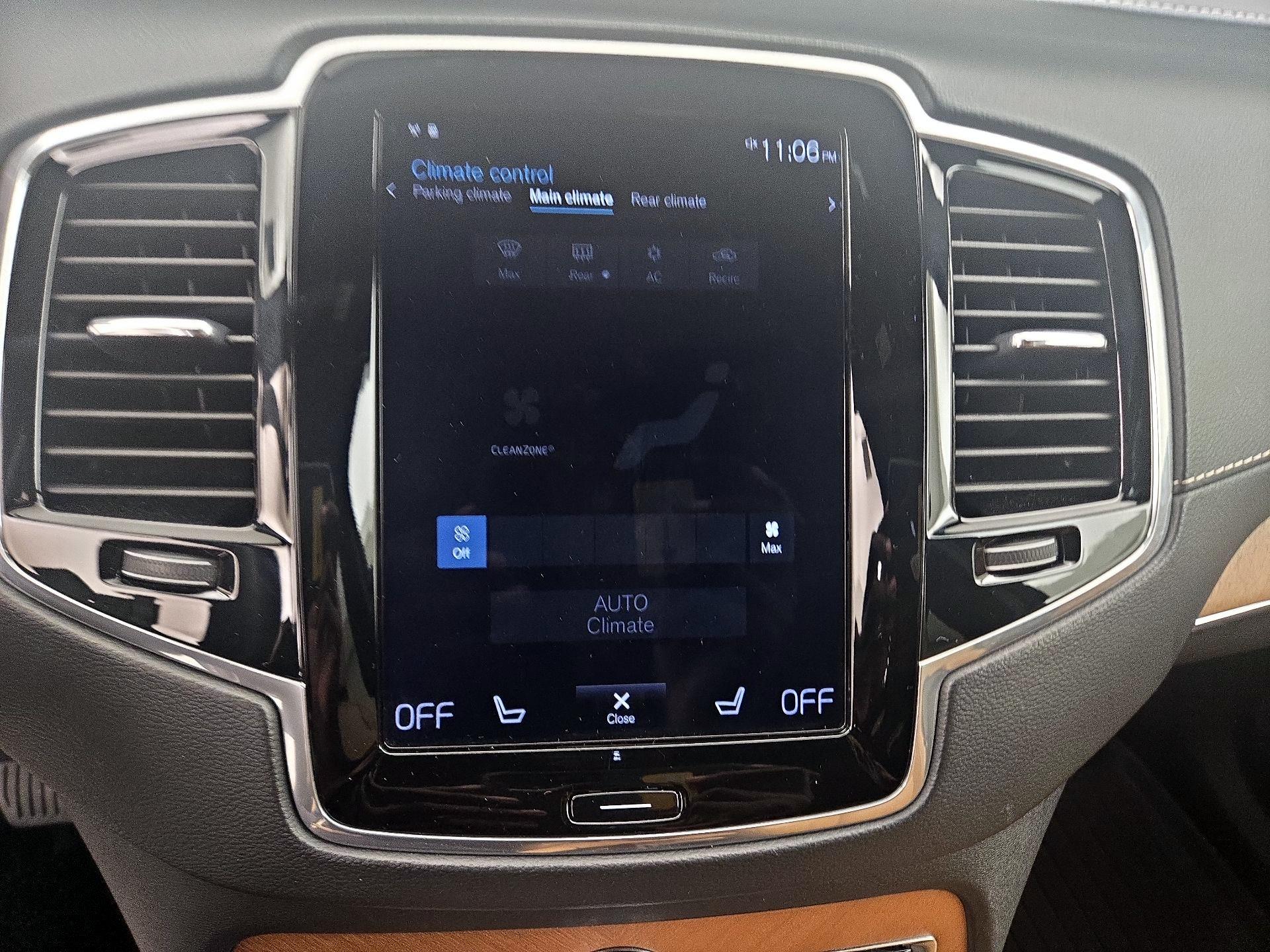 Thumbnail: 2019 Volvo XC90 - 17