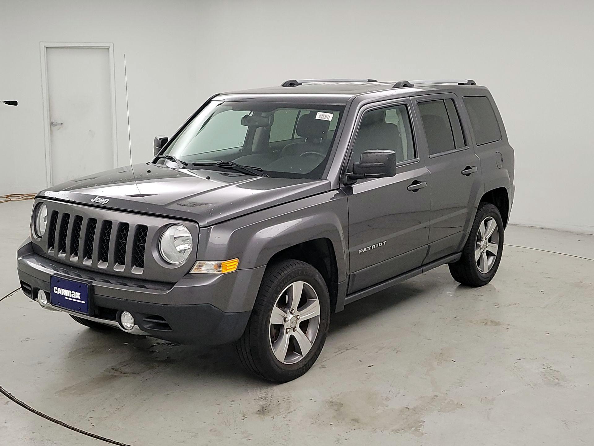Thumbnail: 2017 Jeep Patriot - 3