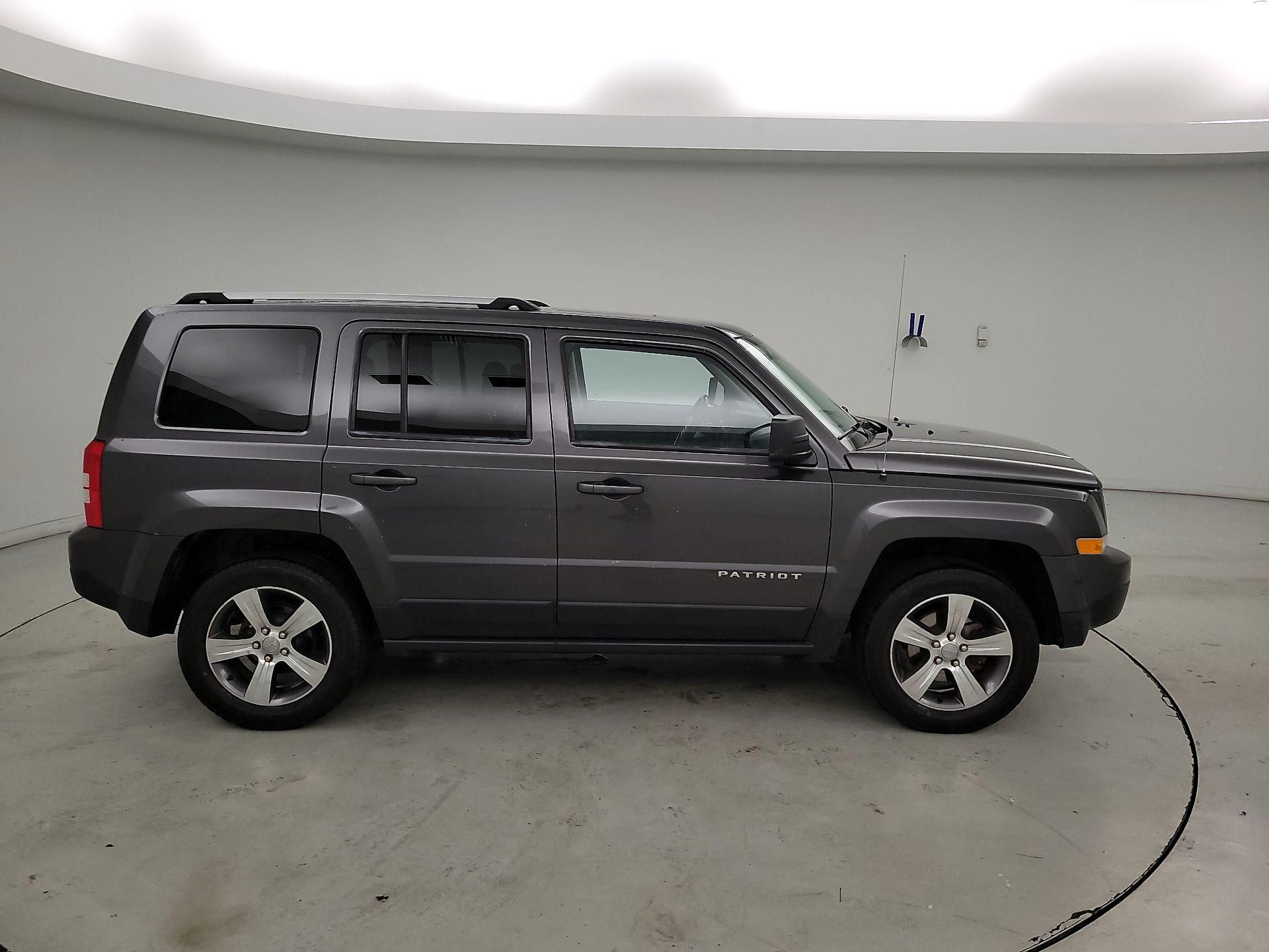 Thumbnail: 2017 Jeep Patriot - 4