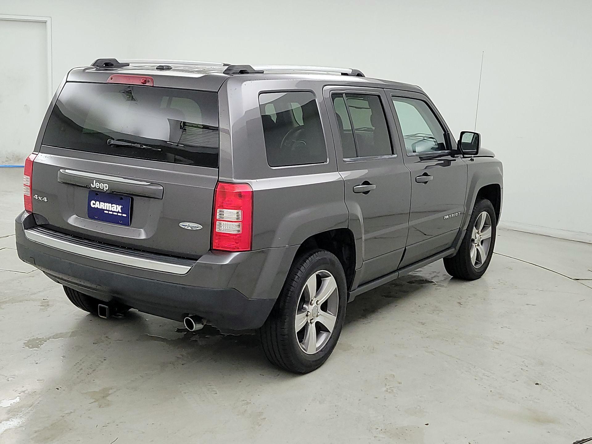 Thumbnail: 2017 Jeep Patriot - 5