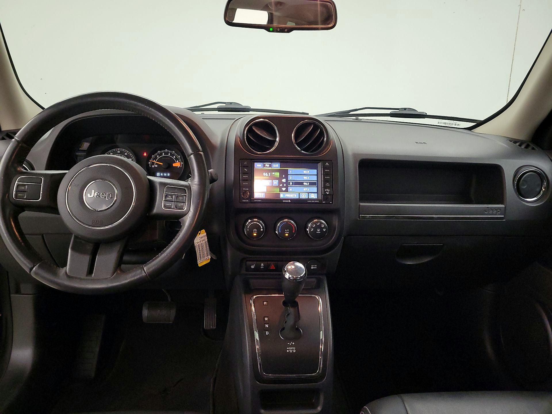 Thumbnail: 2017 Jeep Patriot - 8