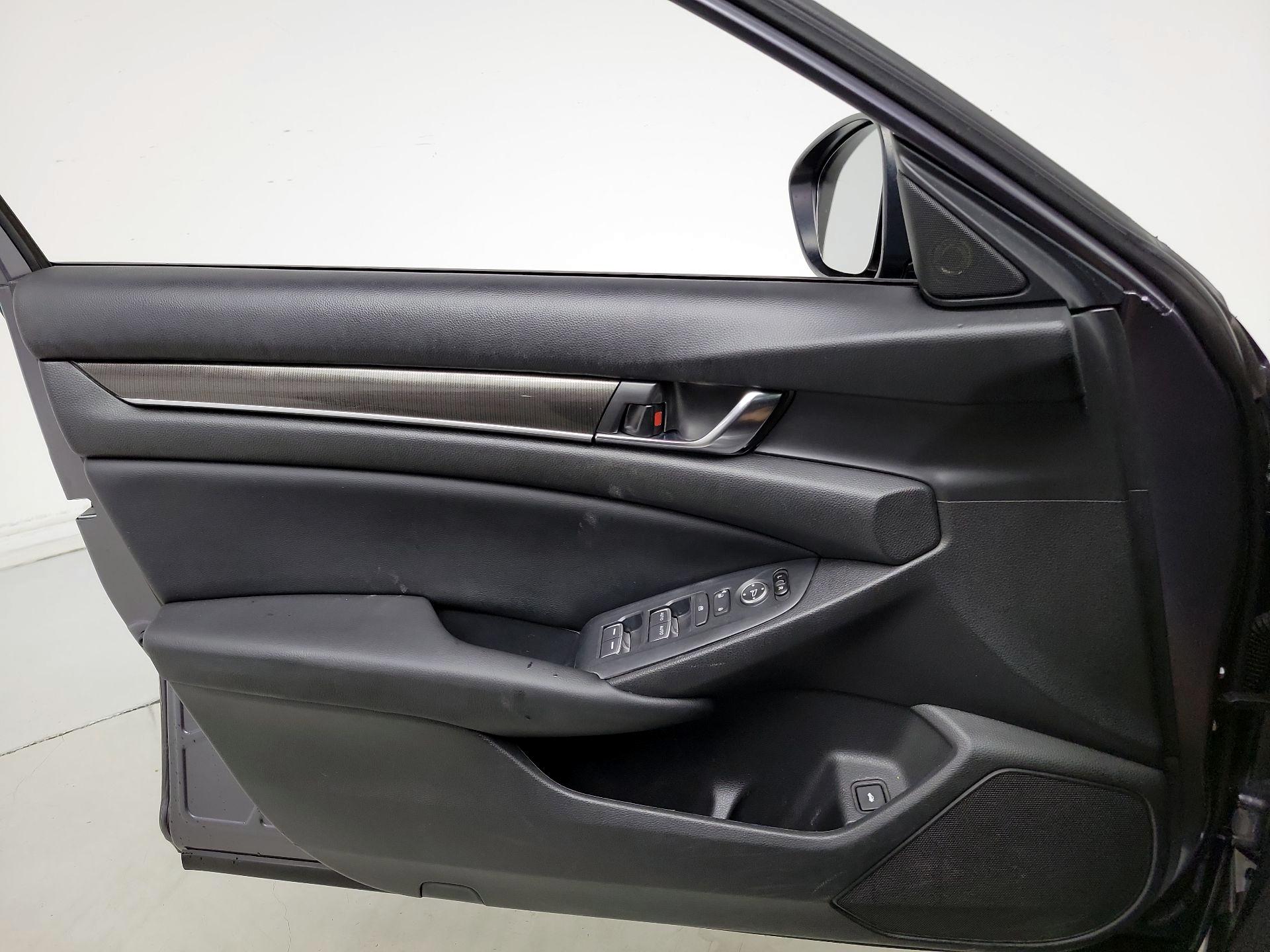 Thumbnail: 2020 Honda Accord - 12