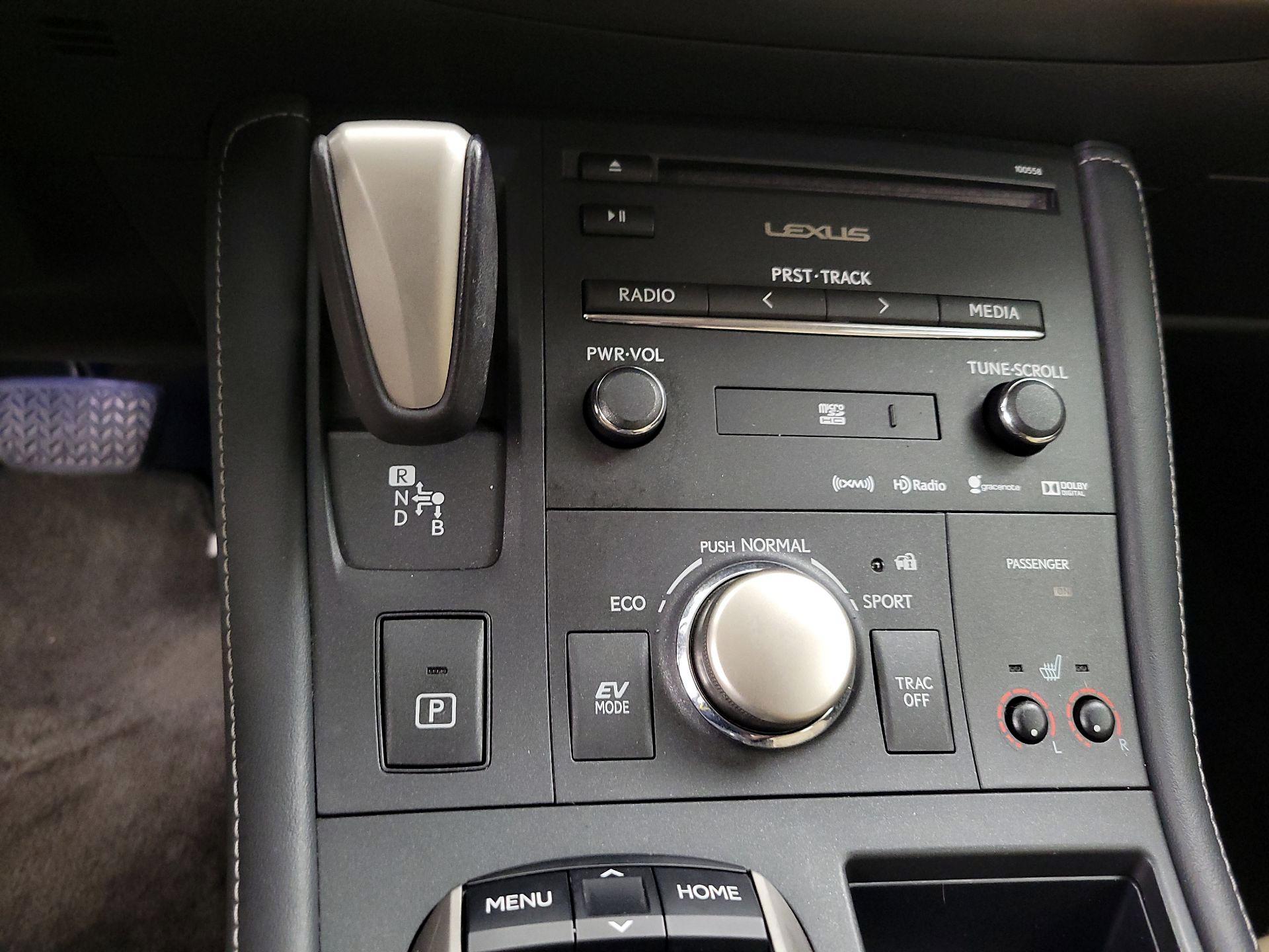 Thumbnail: 2015 Lexus CT - 16