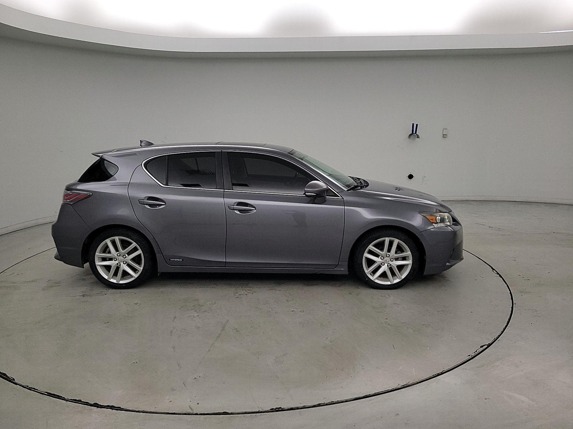 Thumbnail: 2015 Lexus CT - 4