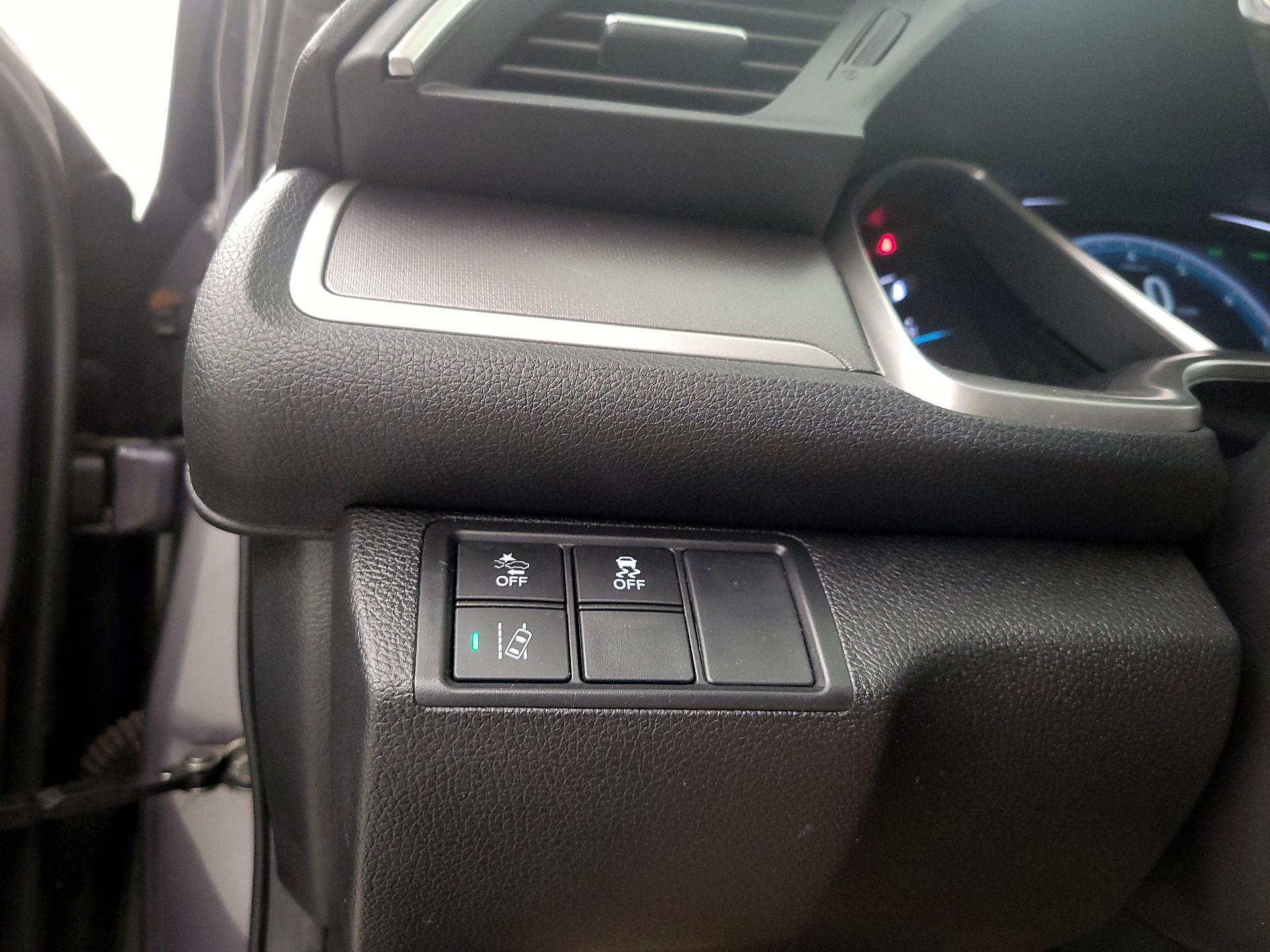 Thumbnail: 2016 Honda Civic - 11