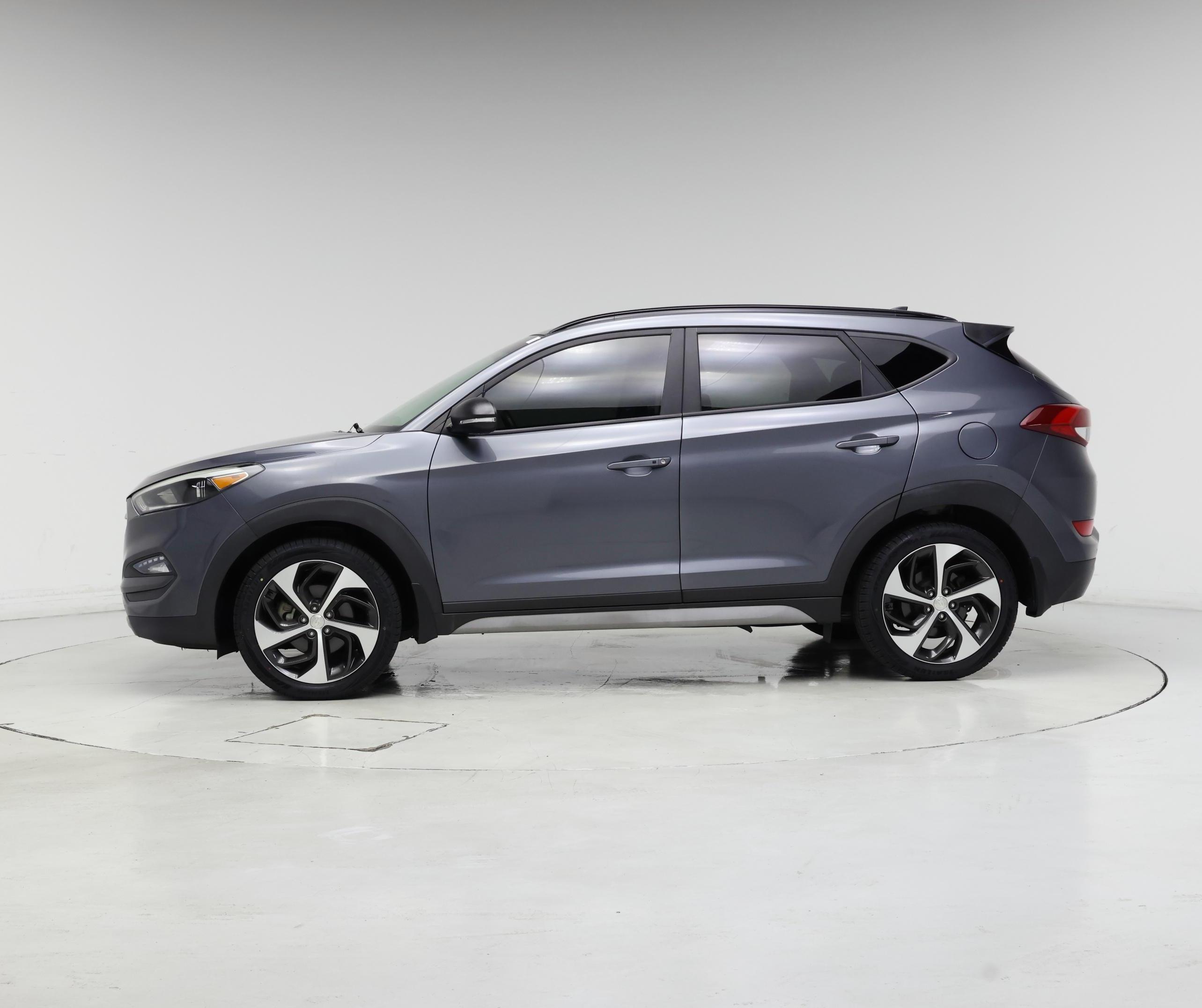 Thumbnail: 2018 Hyundai Tucson - 3