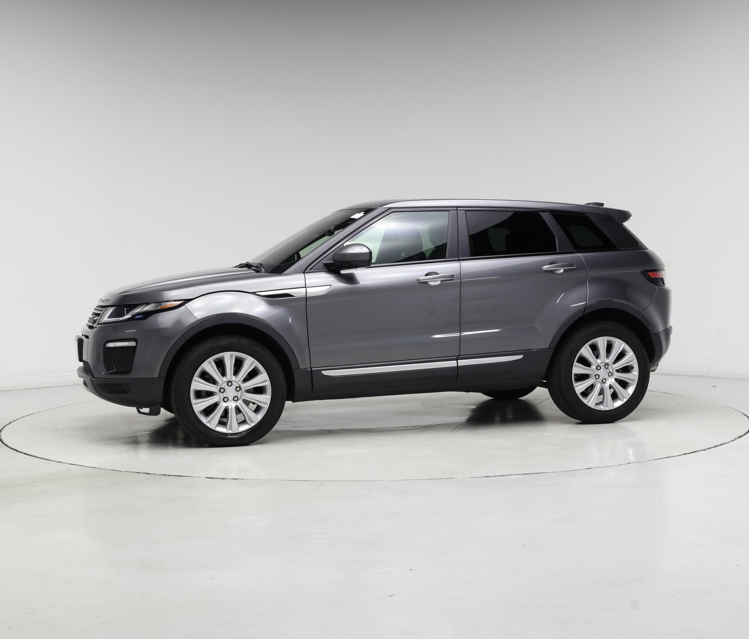 Thumbnail: 2019 Land Rover Range Rover Evoque - 3