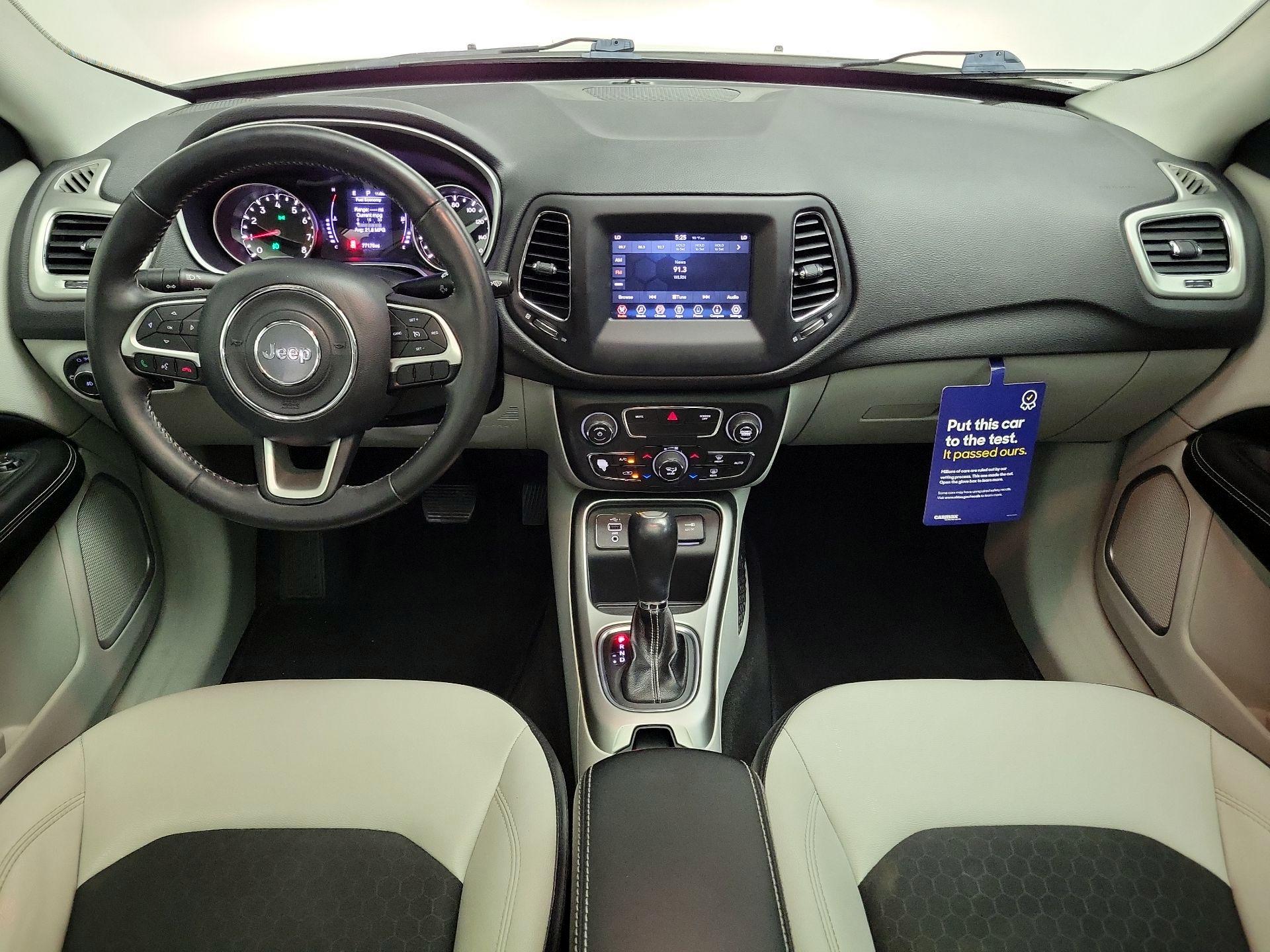 Thumbnail: 2019 Jeep Compass - 9