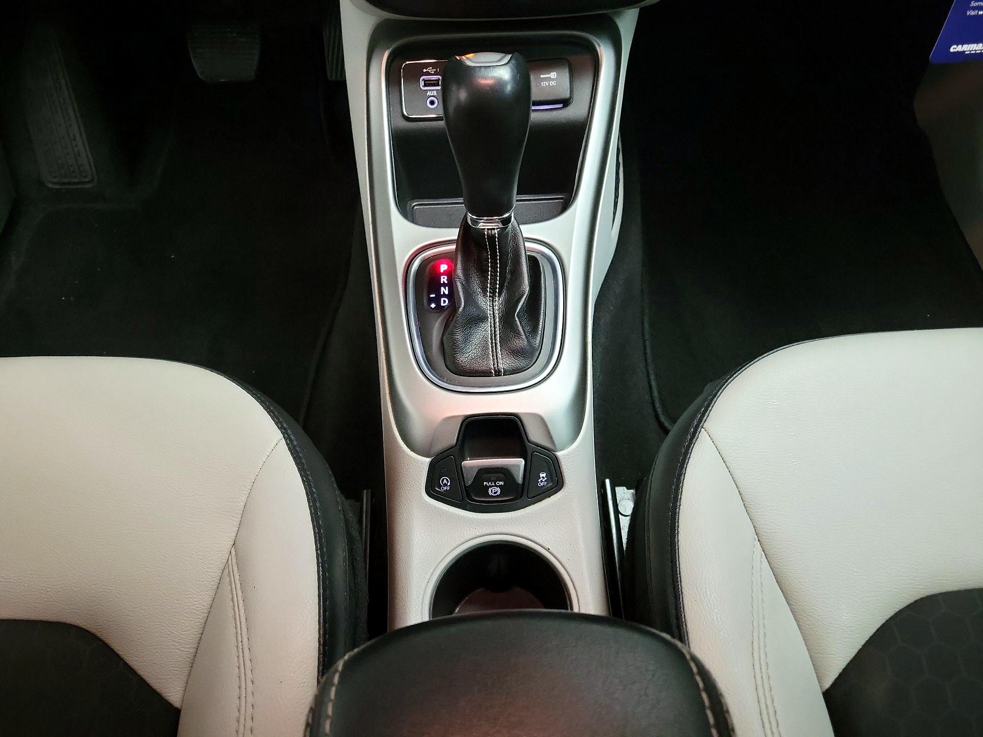 Thumbnail: 2019 Jeep Compass - 17