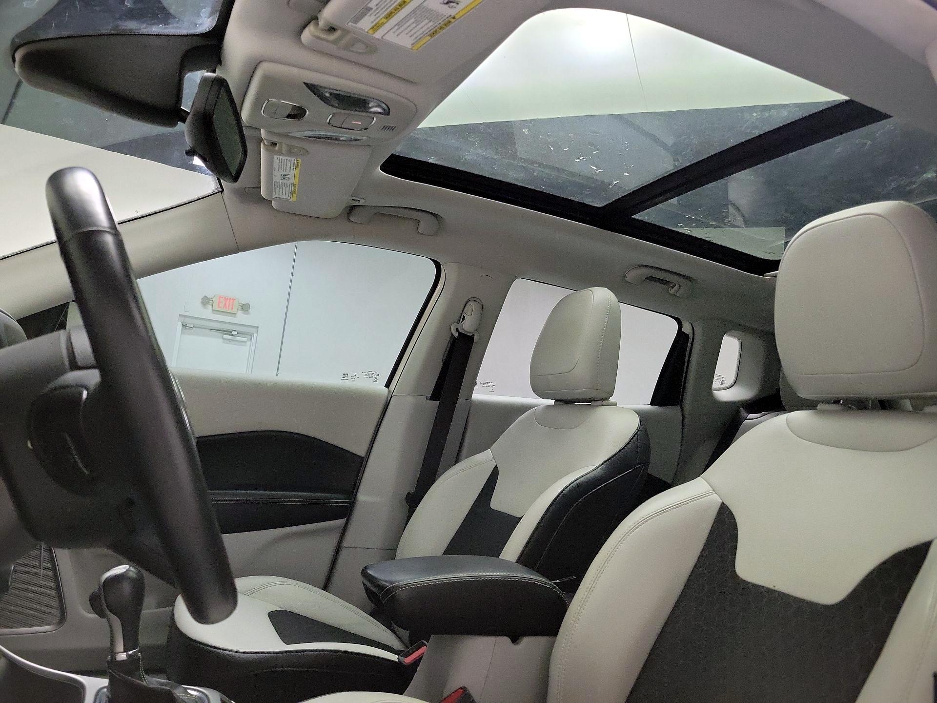 Thumbnail: 2019 Jeep Compass - 19