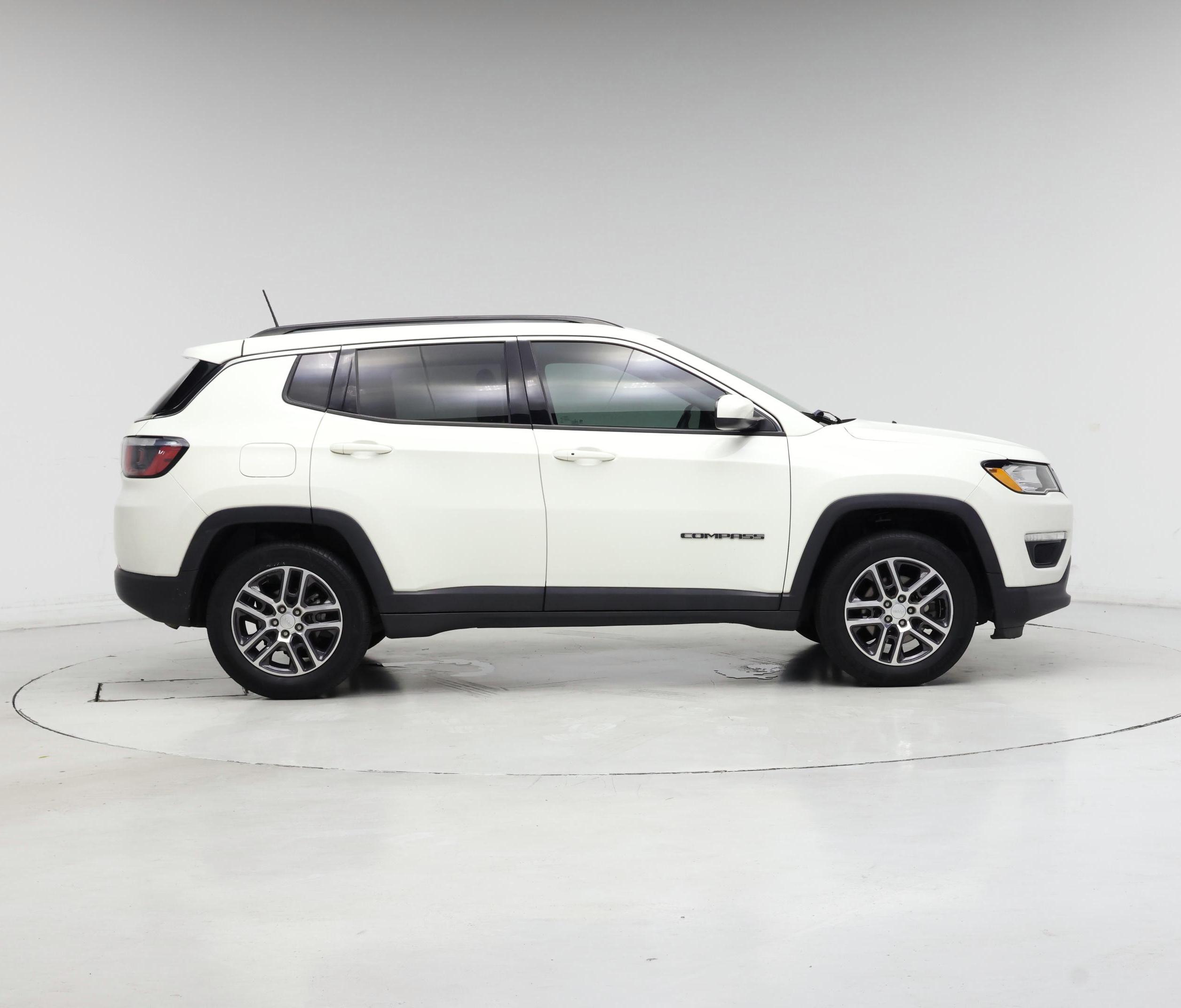 Thumbnail: 2019 Jeep Compass - 7