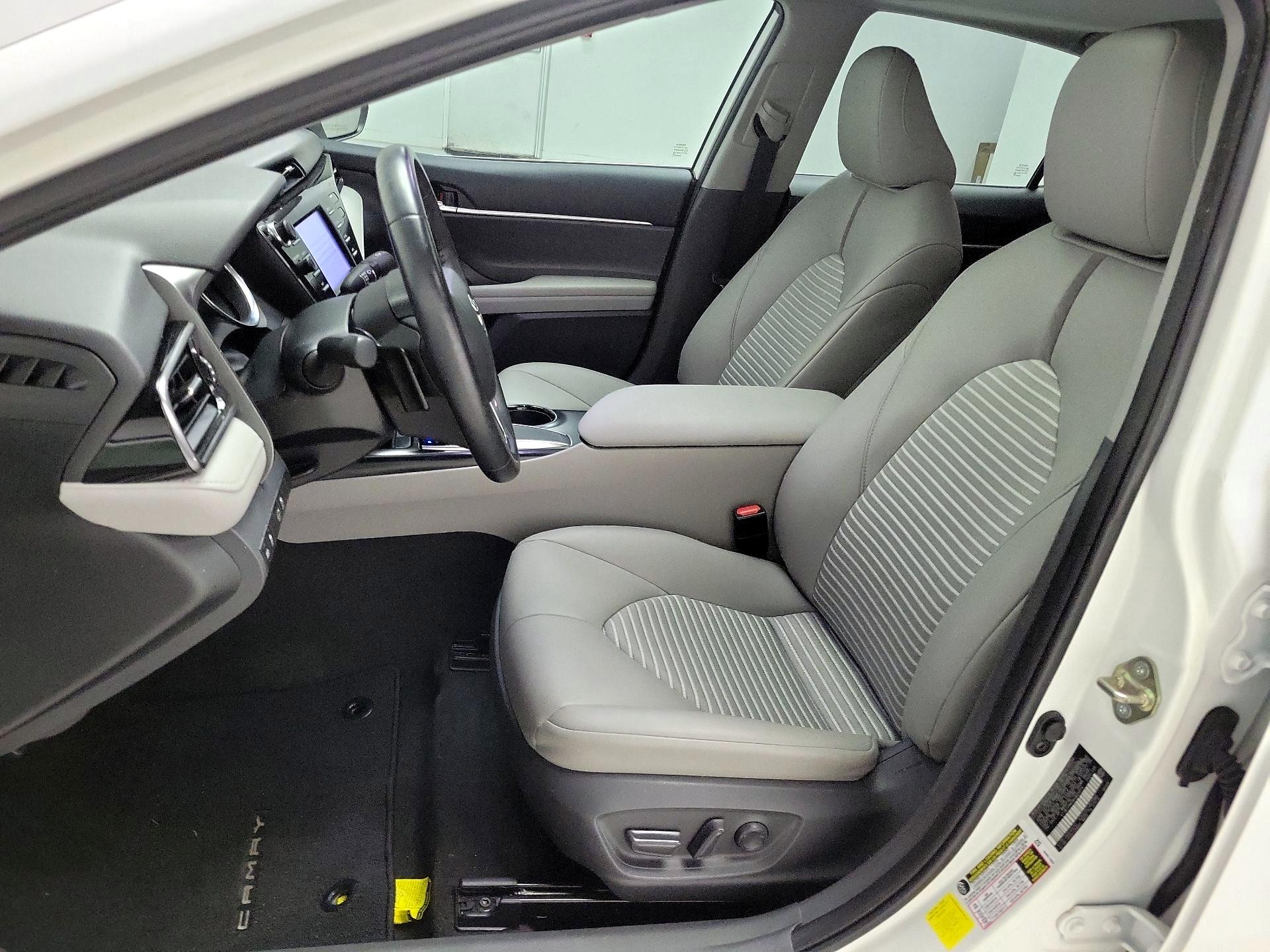Thumbnail: 2019 Toyota Camry - 11