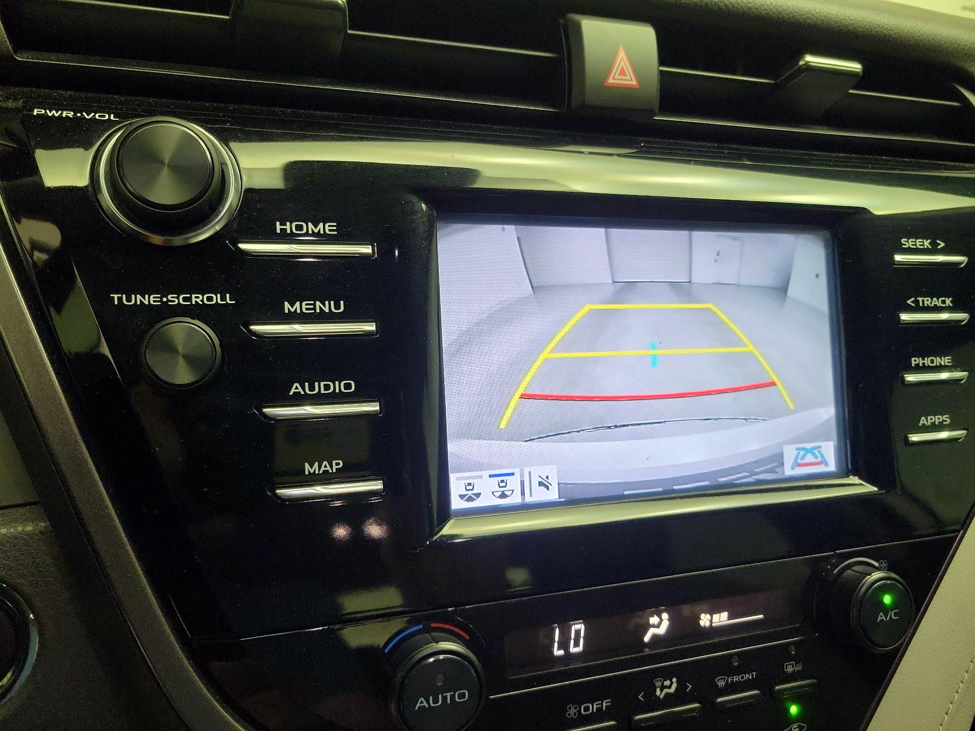 Thumbnail: 2019 Toyota Camry - 15