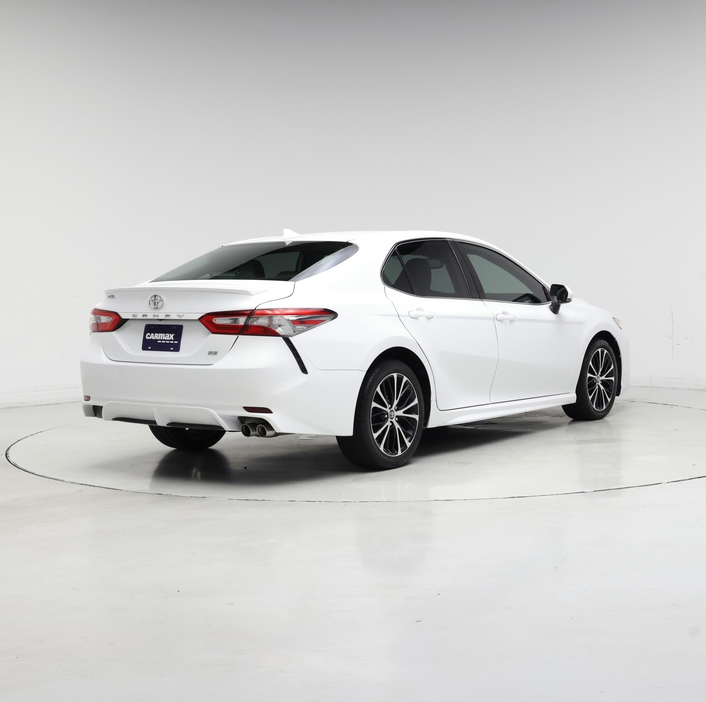 Thumbnail: 2019 Toyota Camry - 8