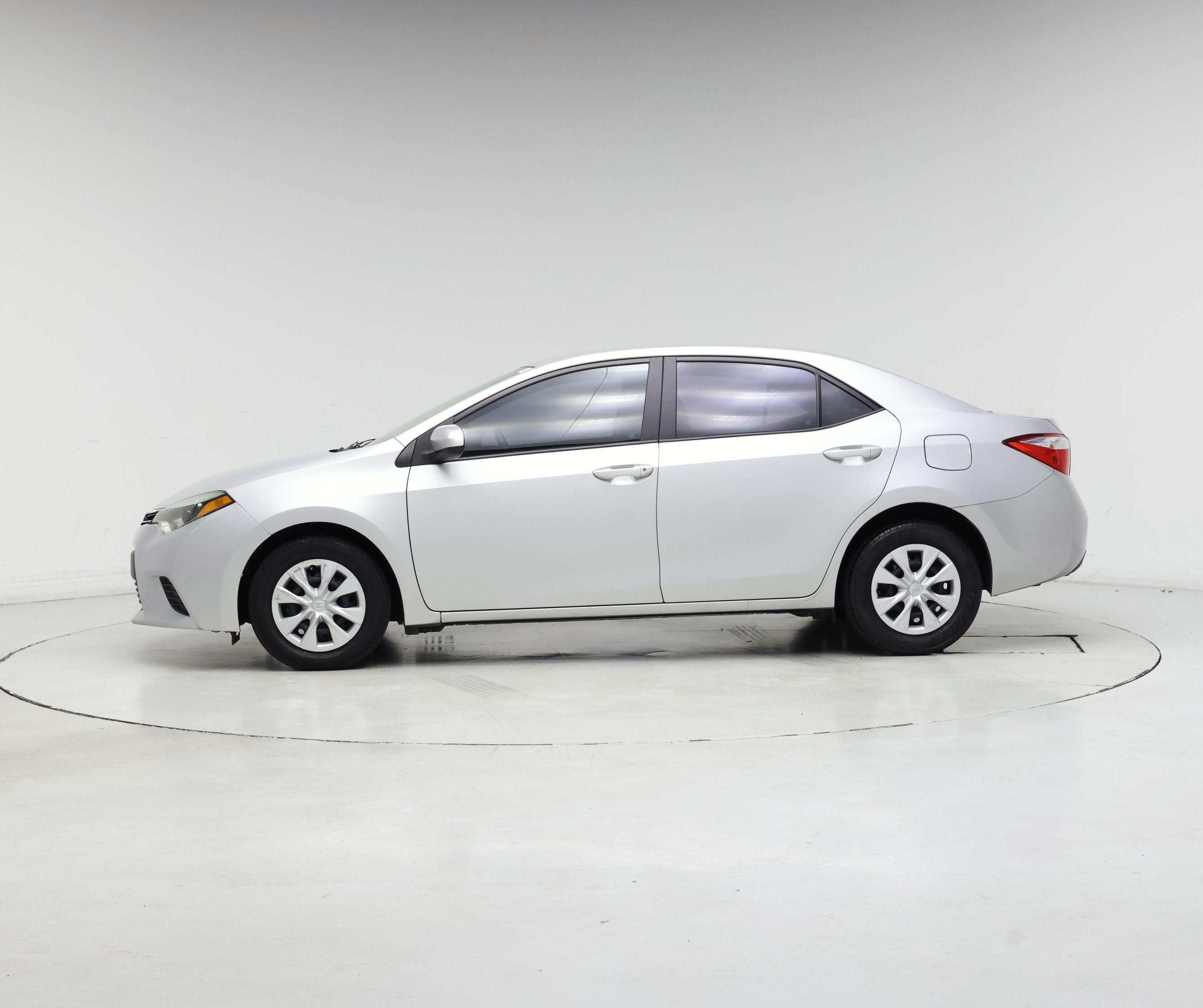 Thumbnail: 2016 Toyota Corolla - 3