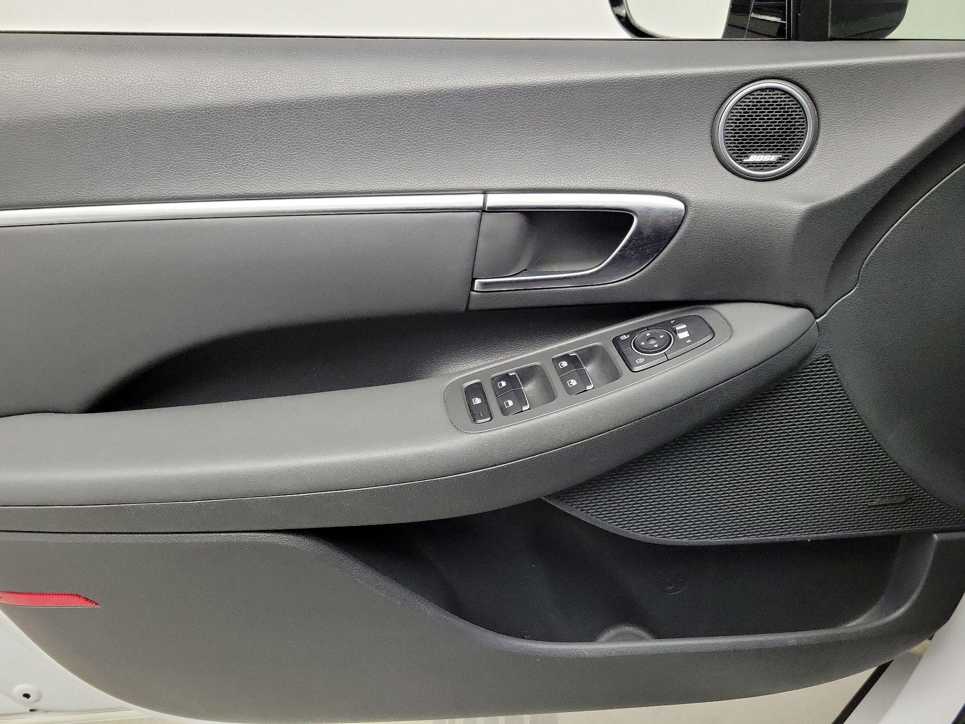 Thumbnail: 2020 Hyundai Sonata - 12