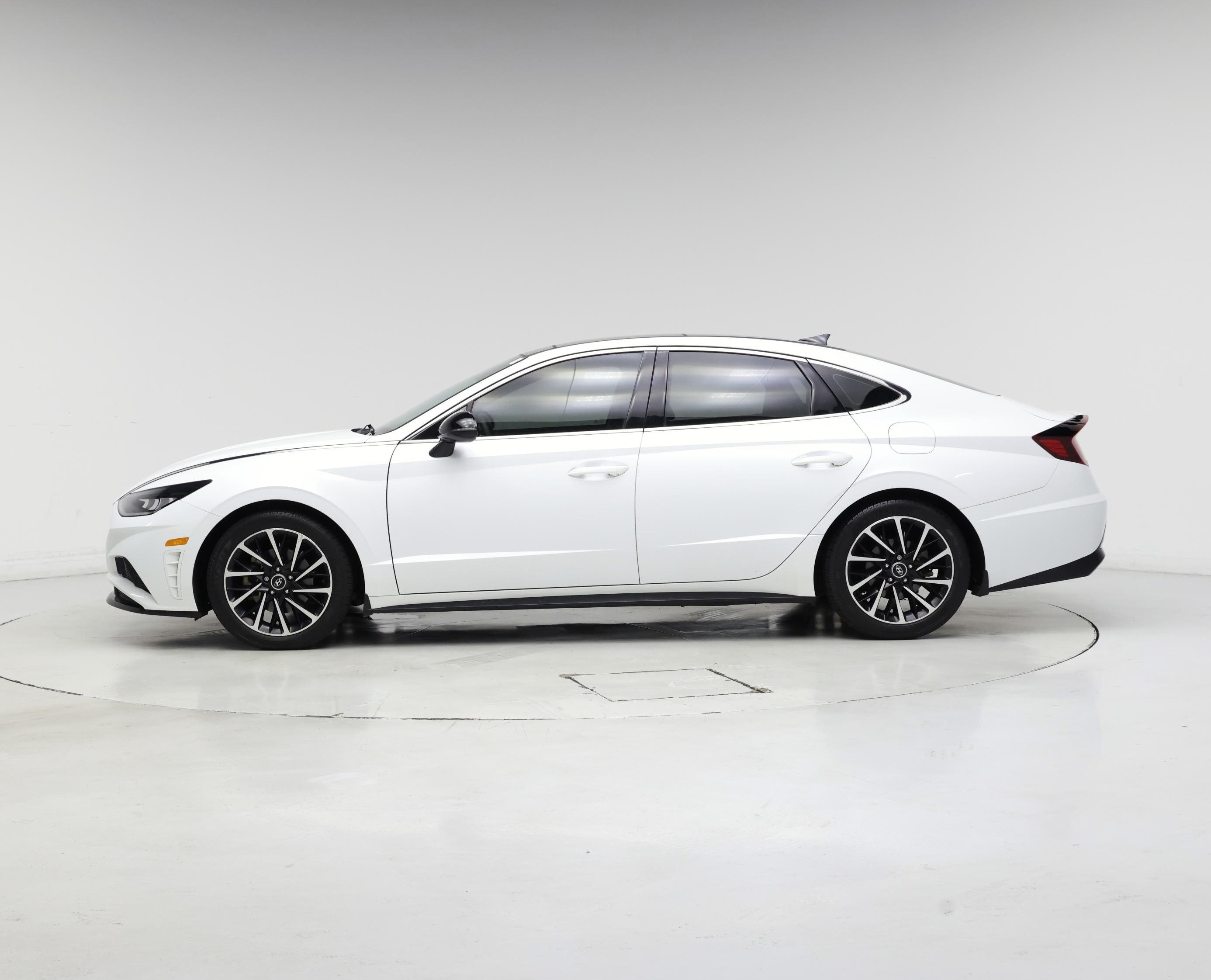 Thumbnail: 2020 Hyundai Sonata - 3