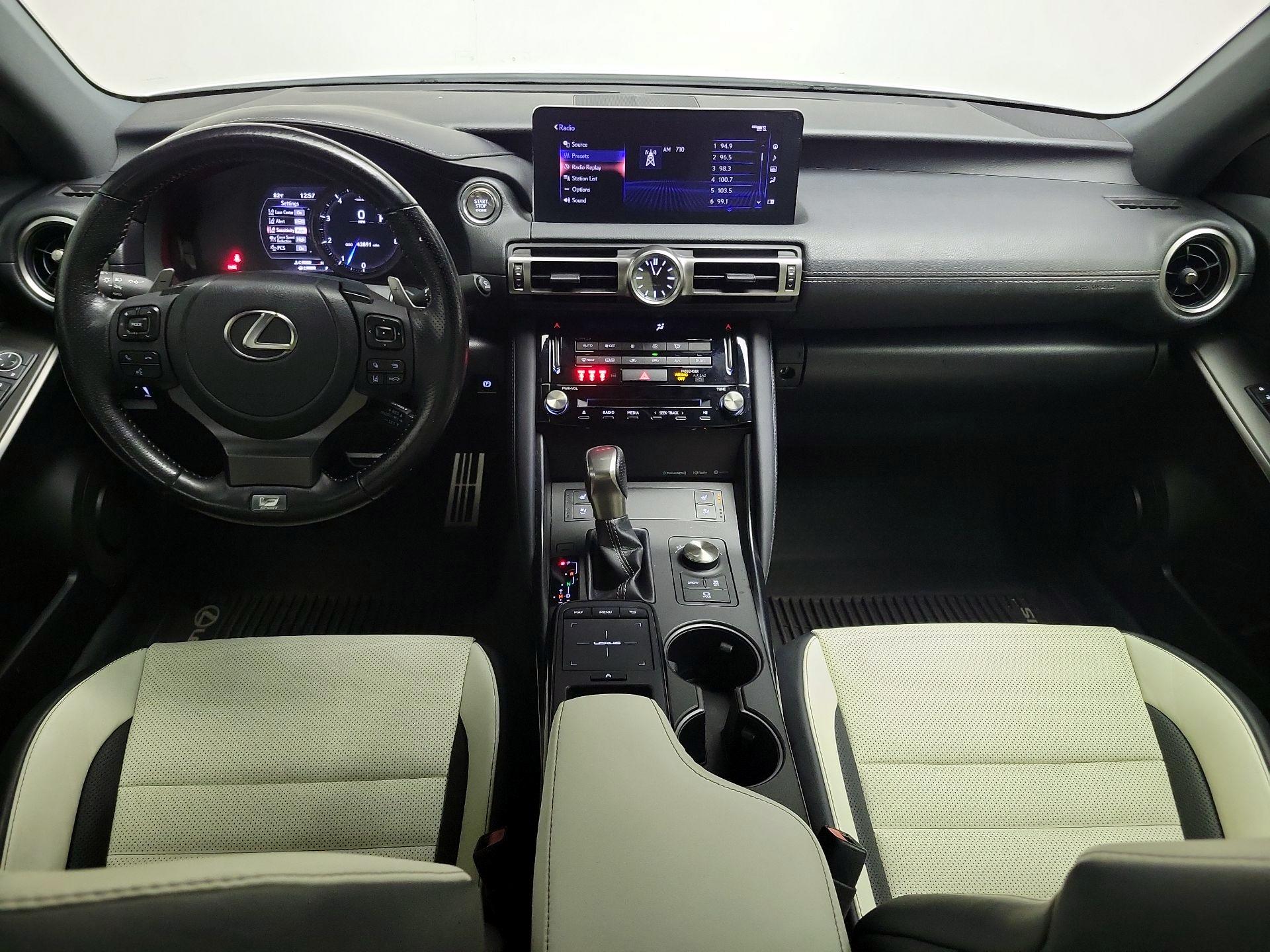 Thumbnail: 2022 Lexus IS - 9