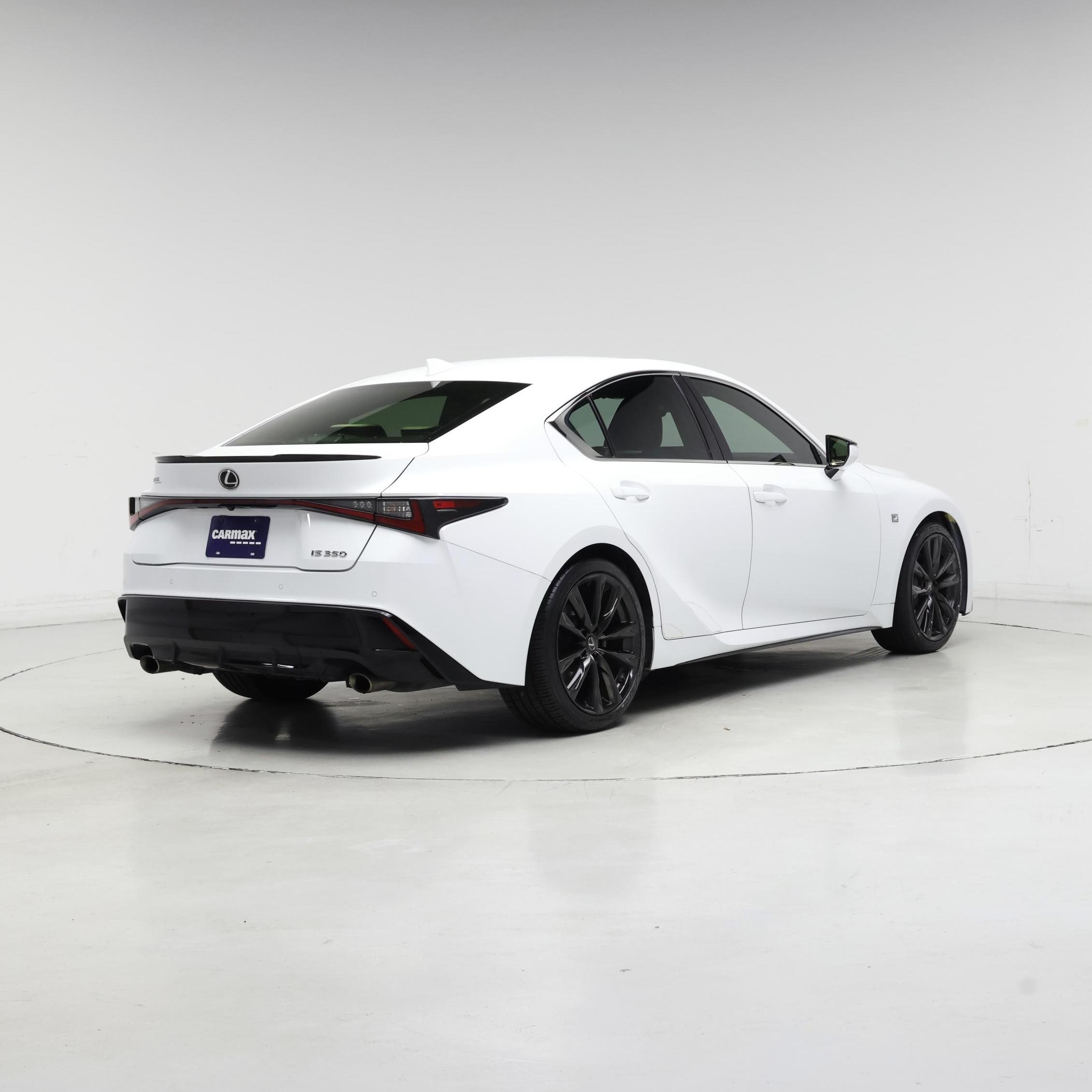 Thumbnail: 2022 Lexus IS - 8