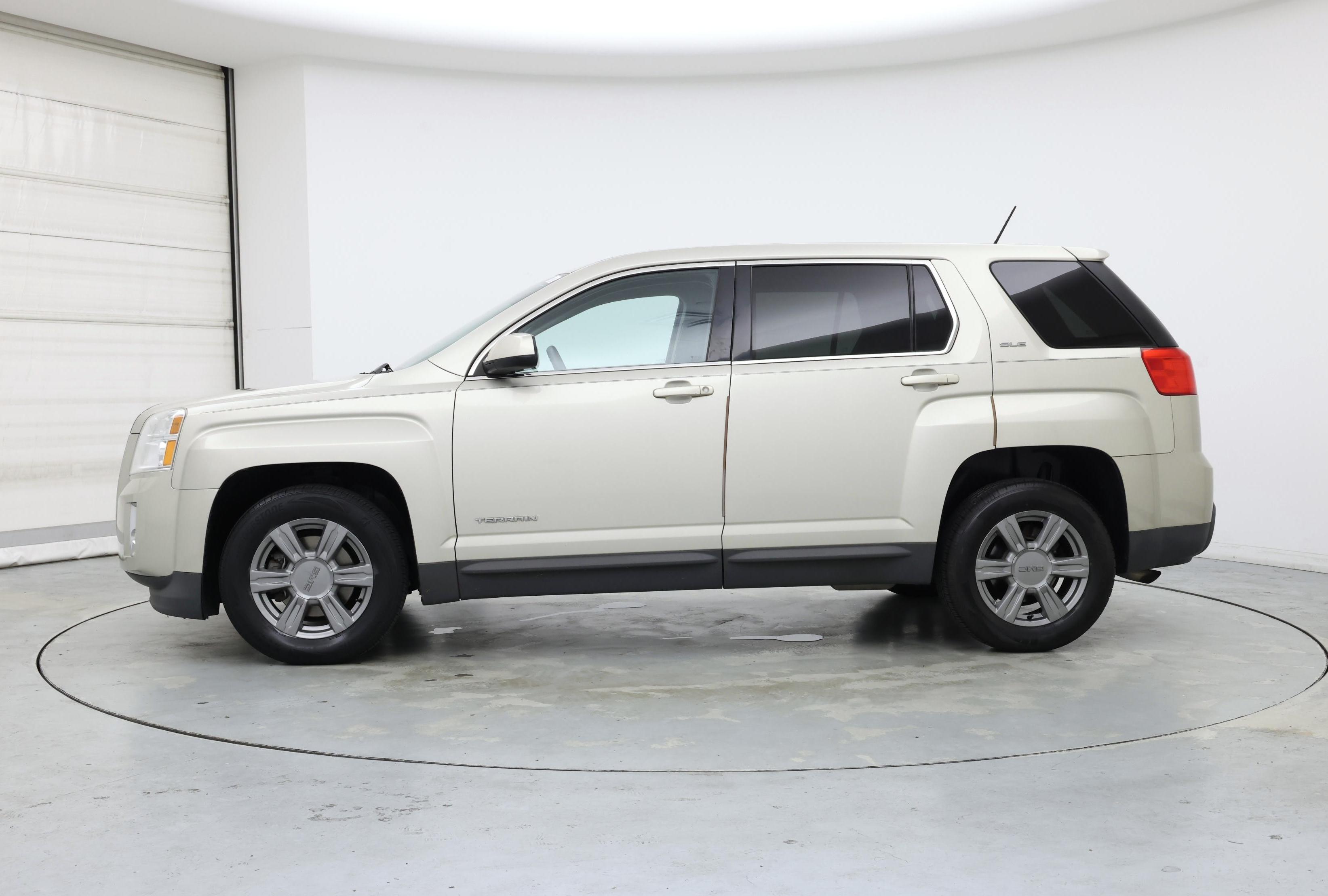 Thumbnail: 2015 GMC Terrain - 3
