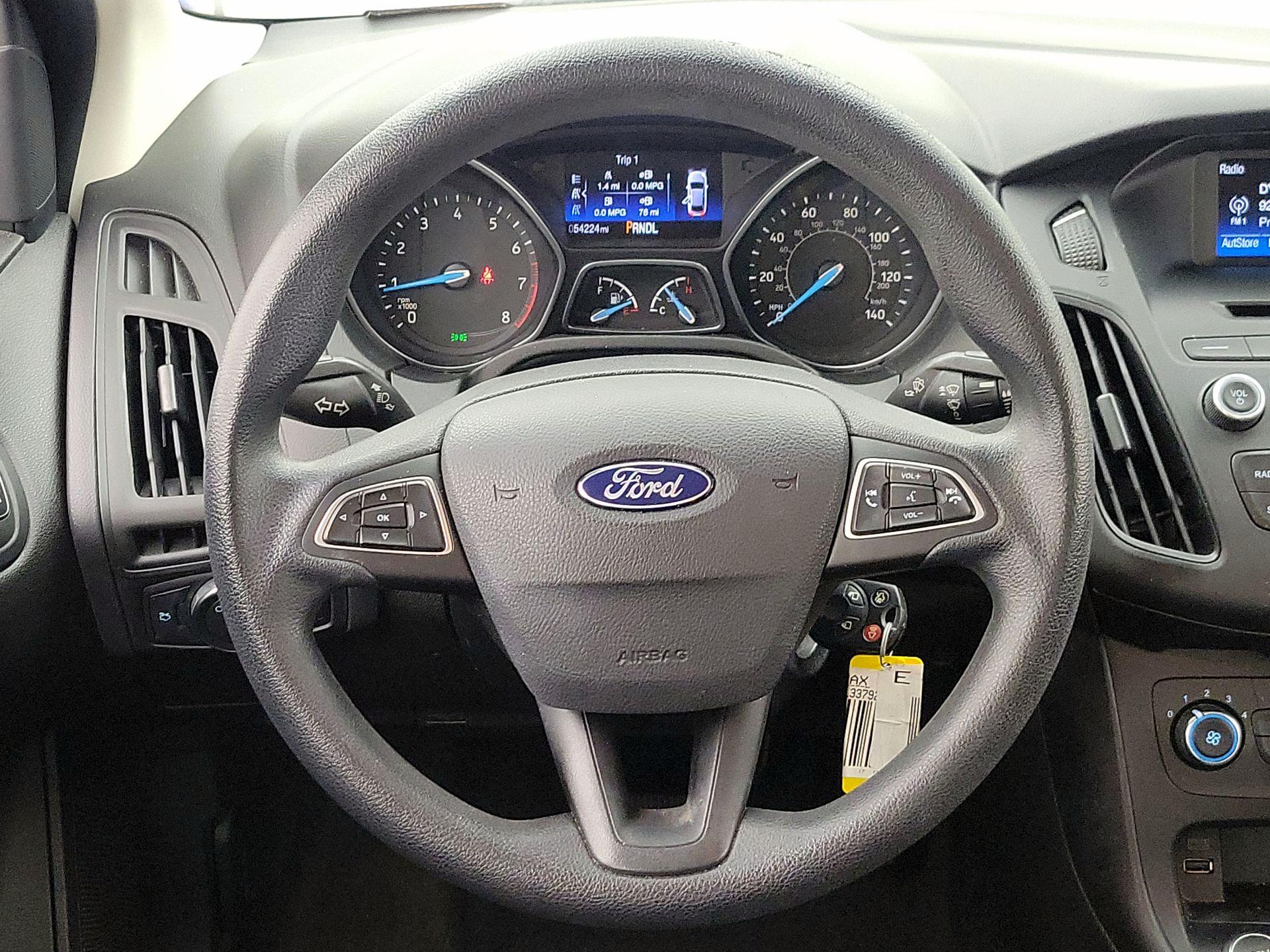 Thumbnail: 2017 Ford Focus - 10