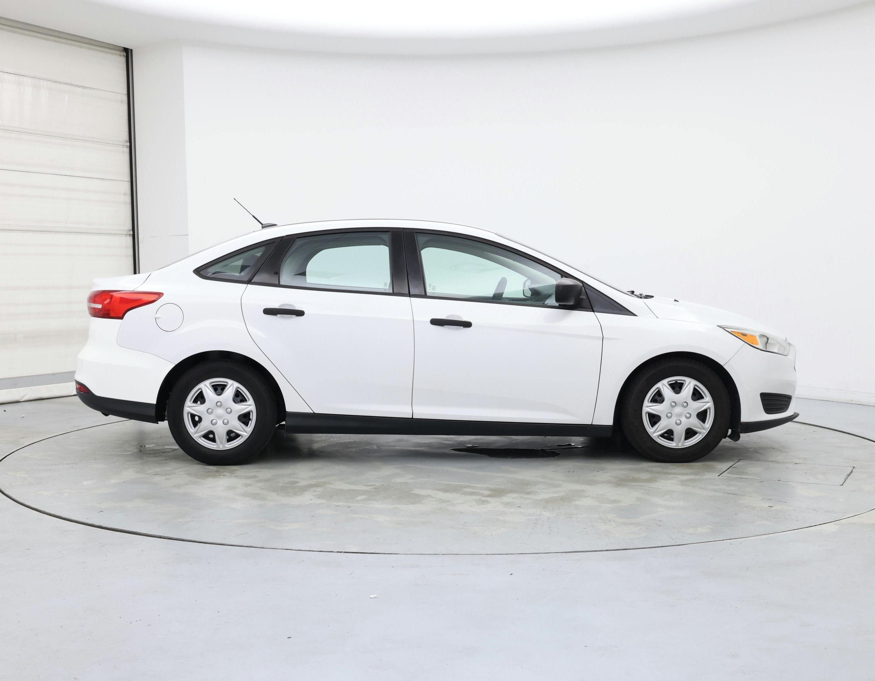 Thumbnail: 2017 Ford Focus - 7