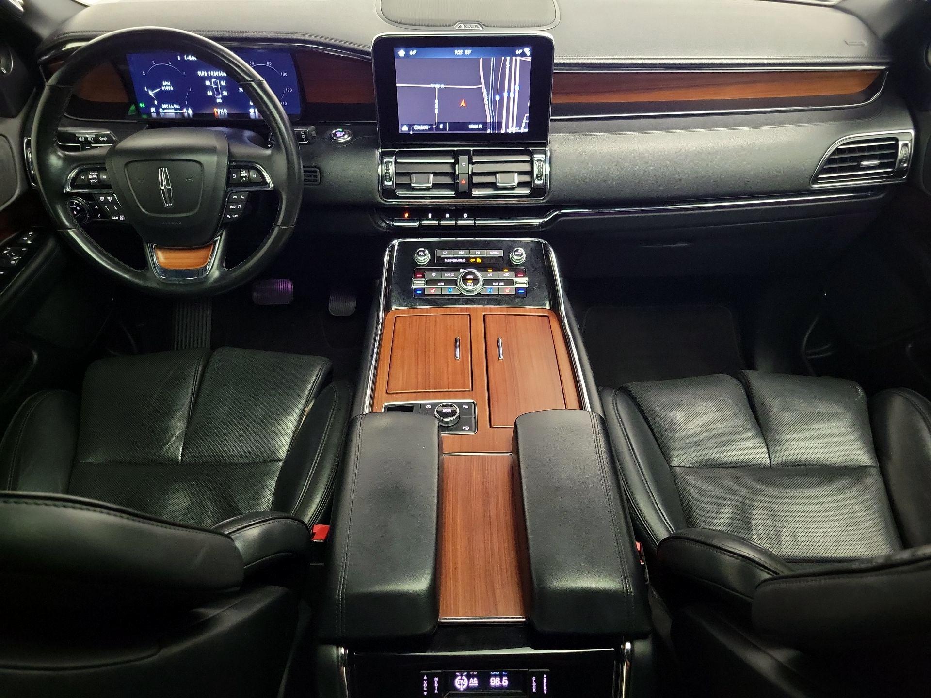 Thumbnail: 2019 Lincoln Navigator - 9