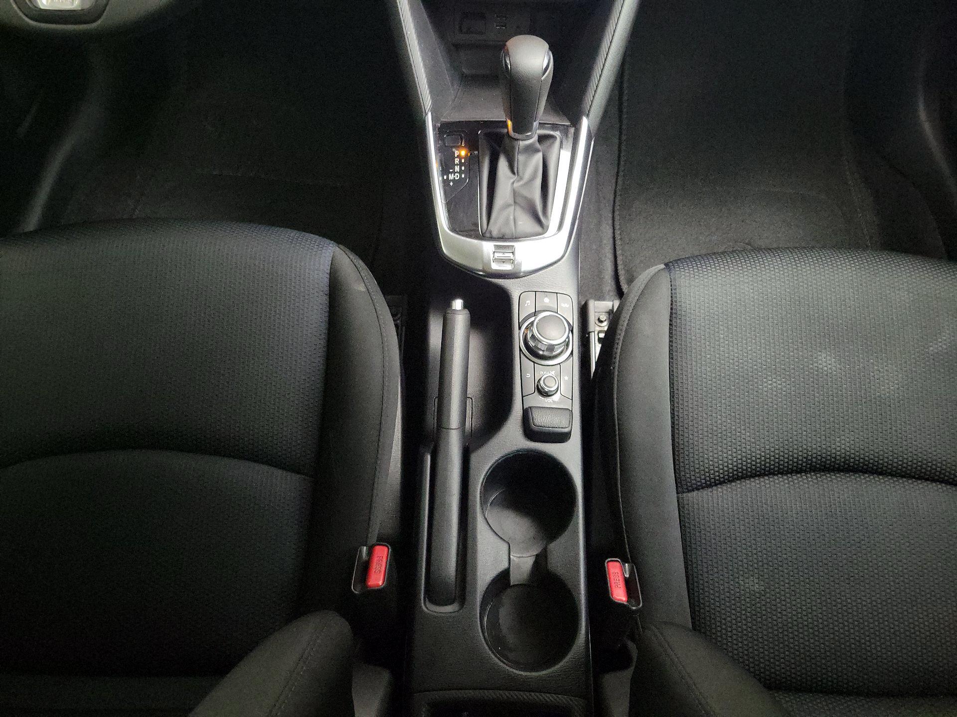 Thumbnail: 2019 Toyota Yaris - 17