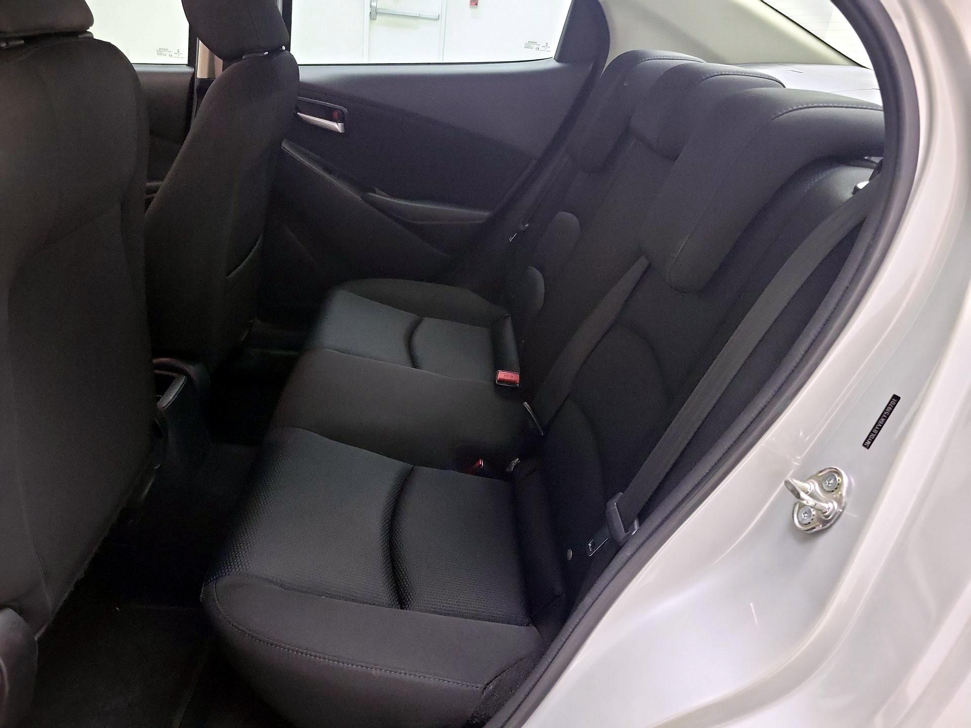 Thumbnail: 2019 Toyota Yaris - 19