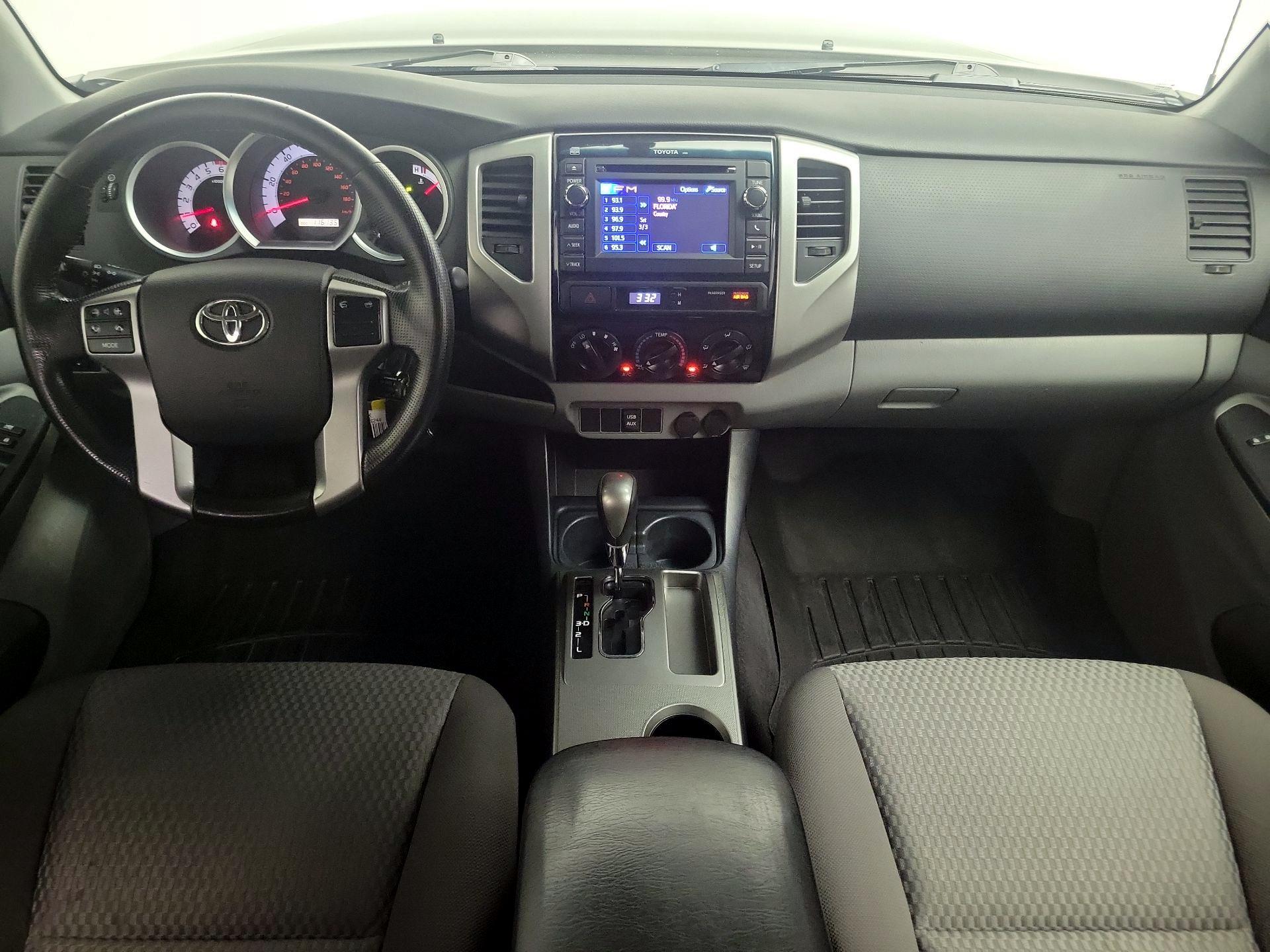Thumbnail: 2013 Toyota Tacoma - 9