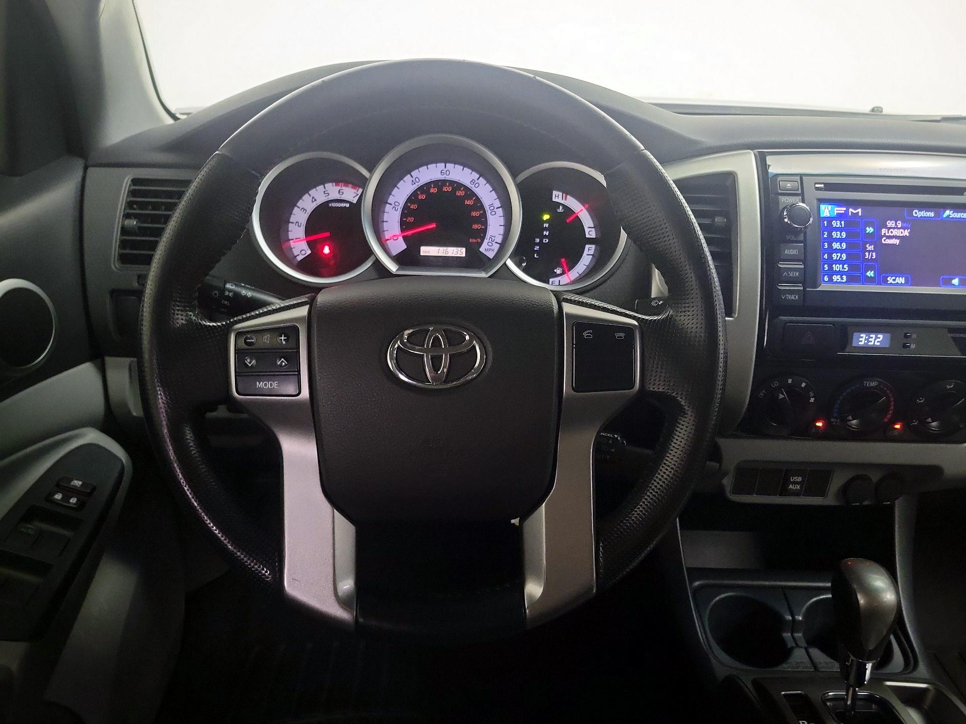 Thumbnail: 2013 Toyota Tacoma - 10