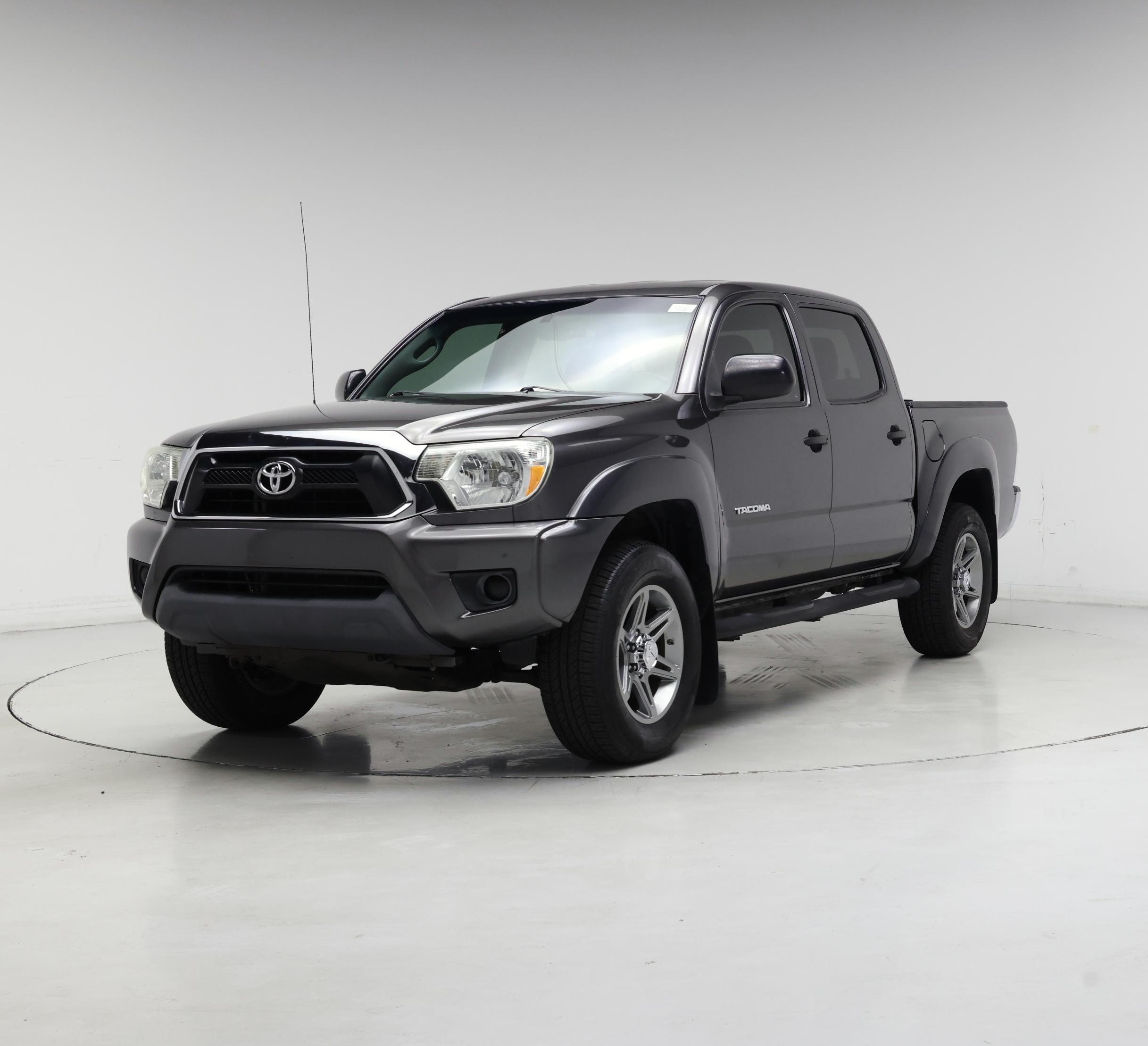 Thumbnail: 2013 Toyota Tacoma - 4