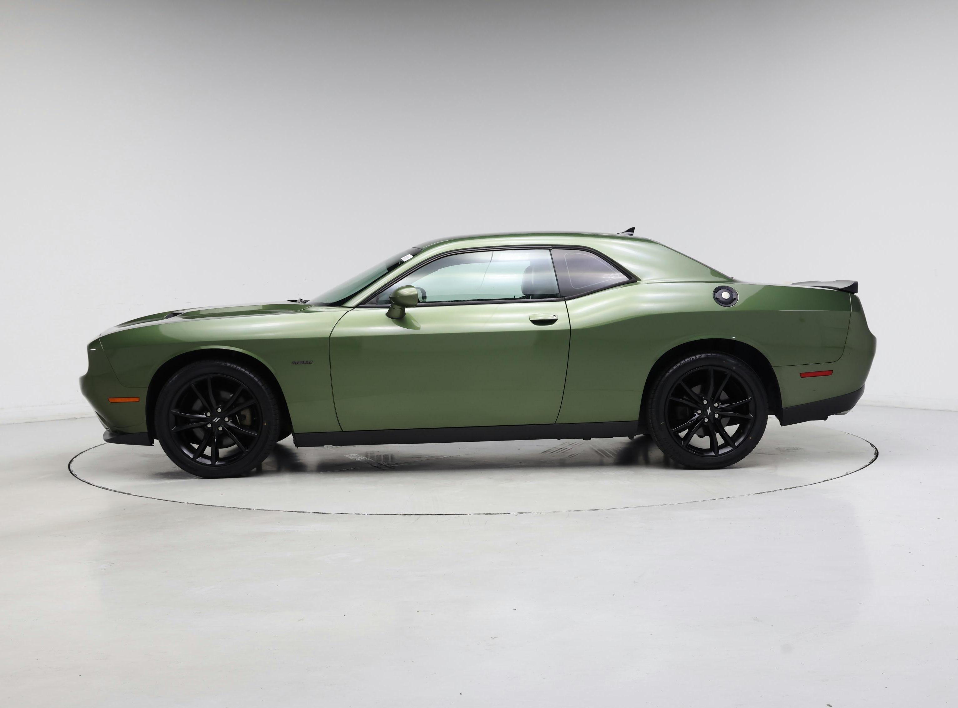 Thumbnail: 2018 Dodge Challenger - 3