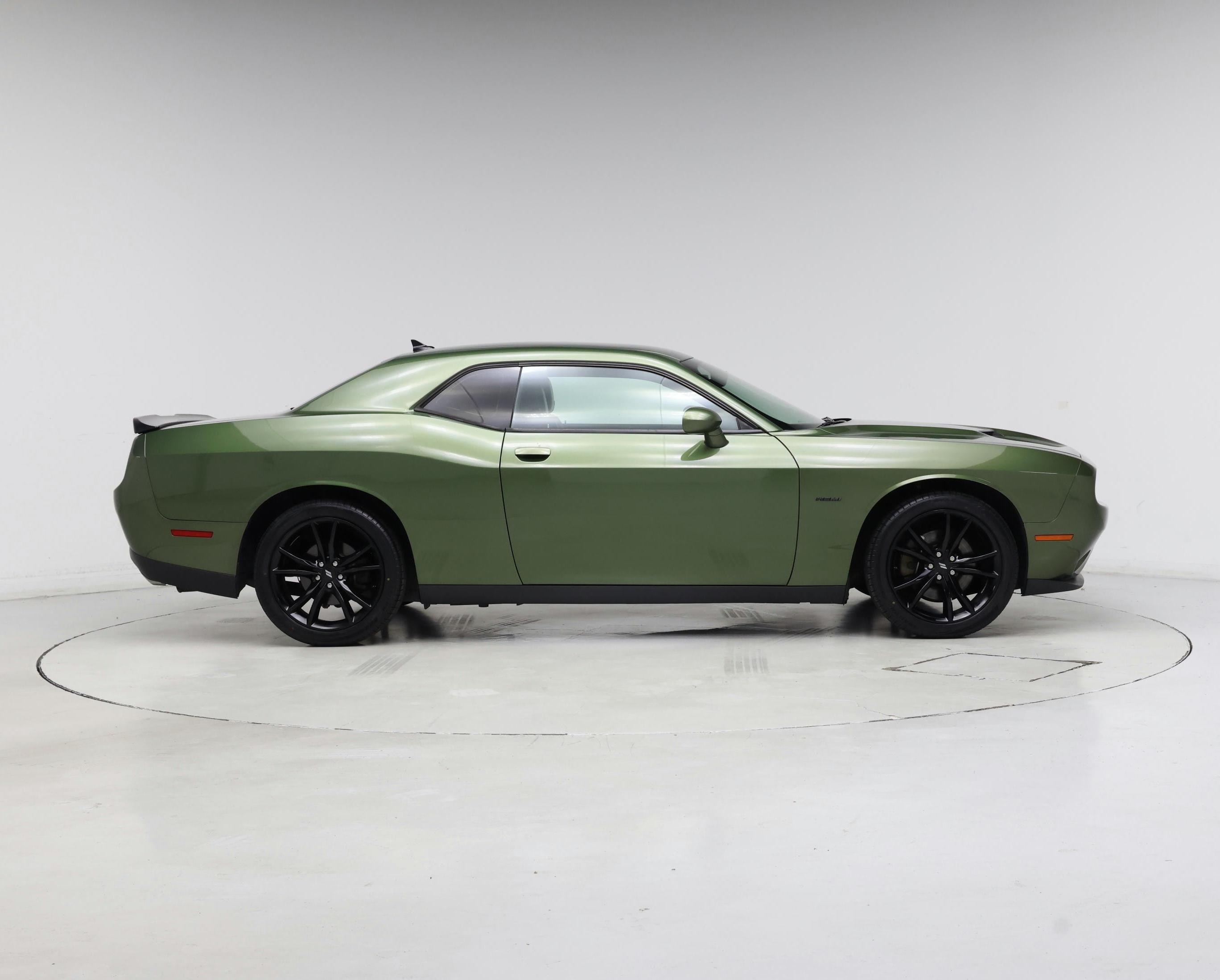 Thumbnail: 2018 Dodge Challenger - 7