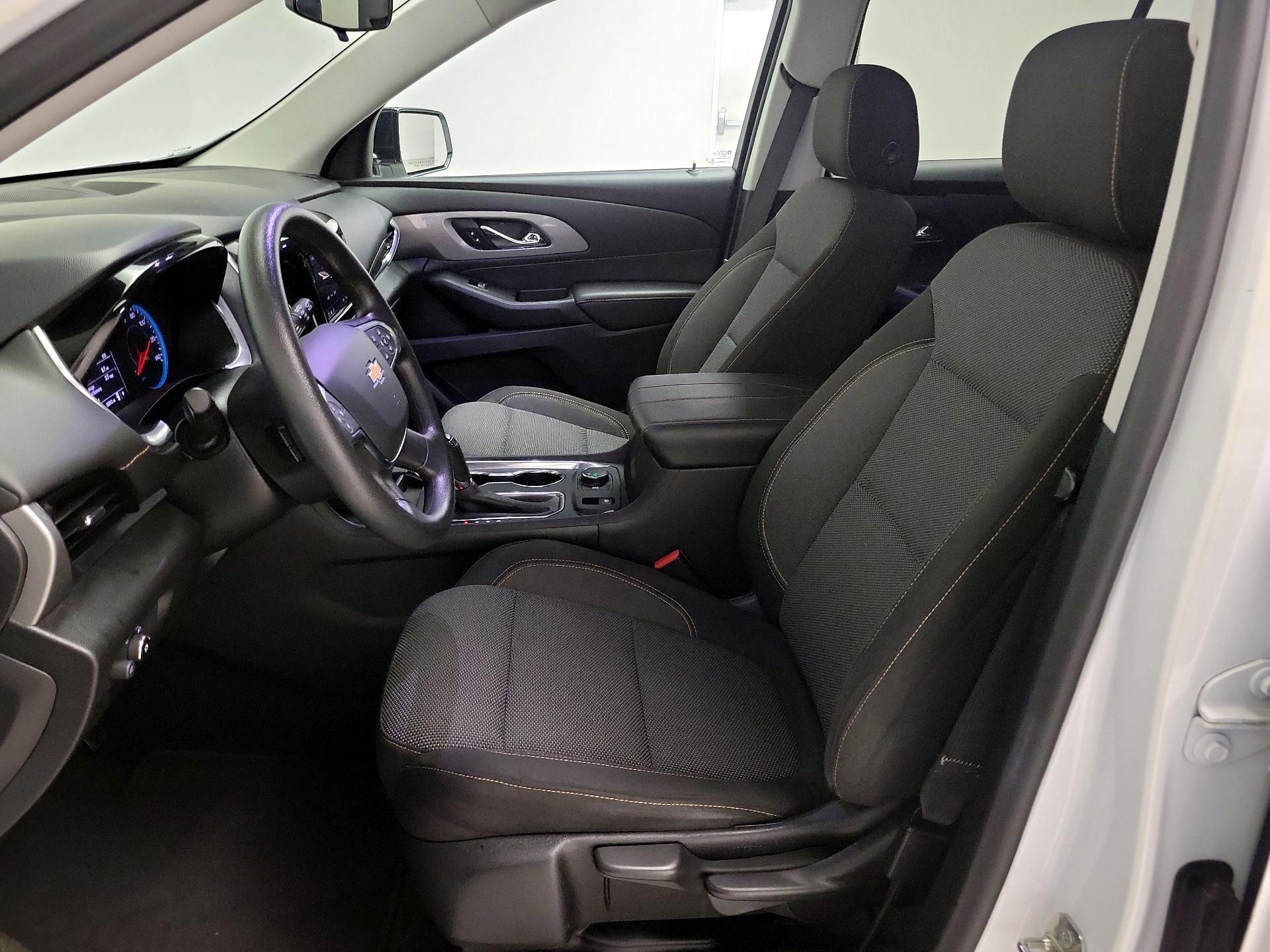 Thumbnail: 2020 Chevrolet Traverse - 11
