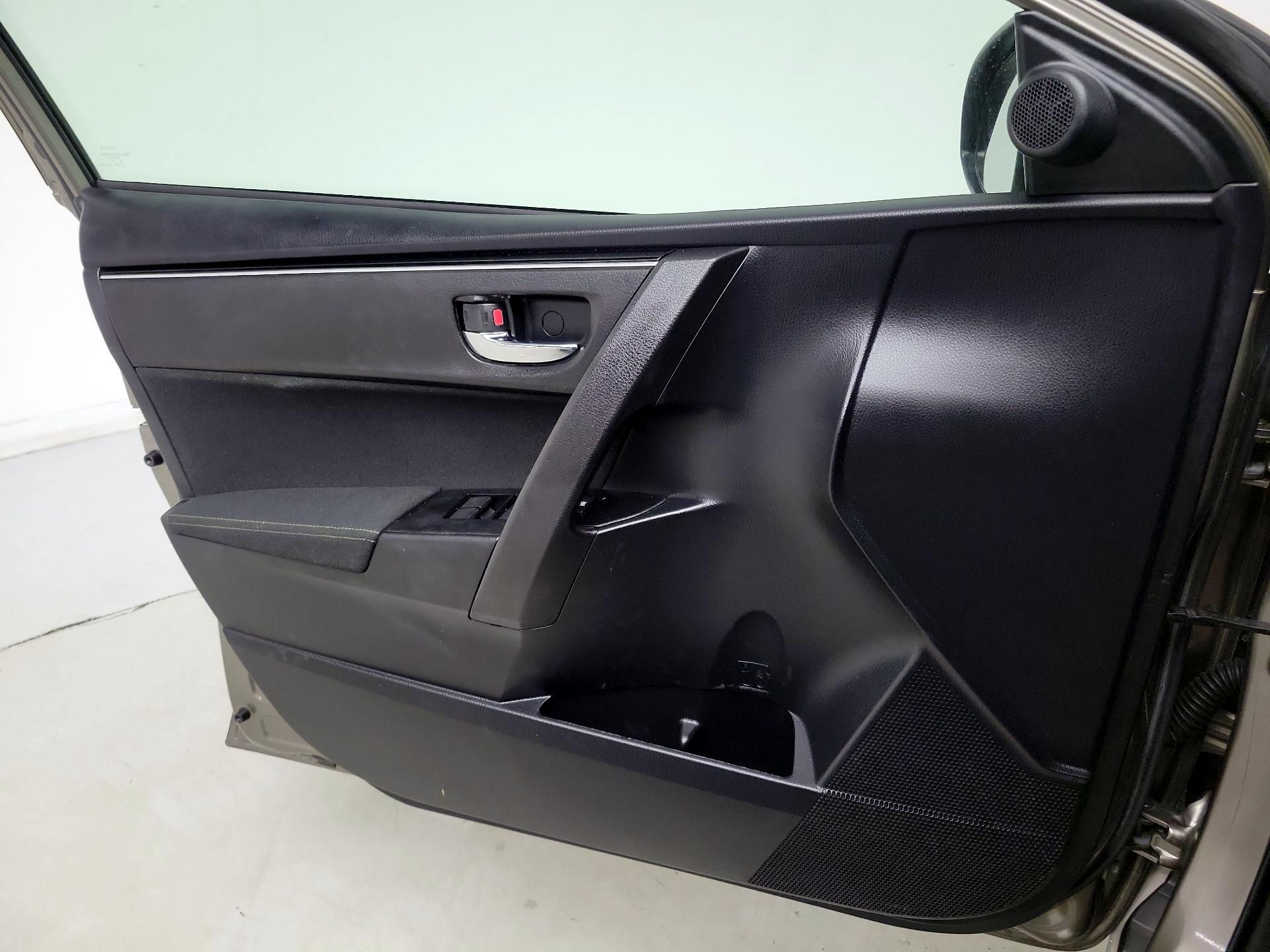 Thumbnail: 2019 Toyota Corolla - 12