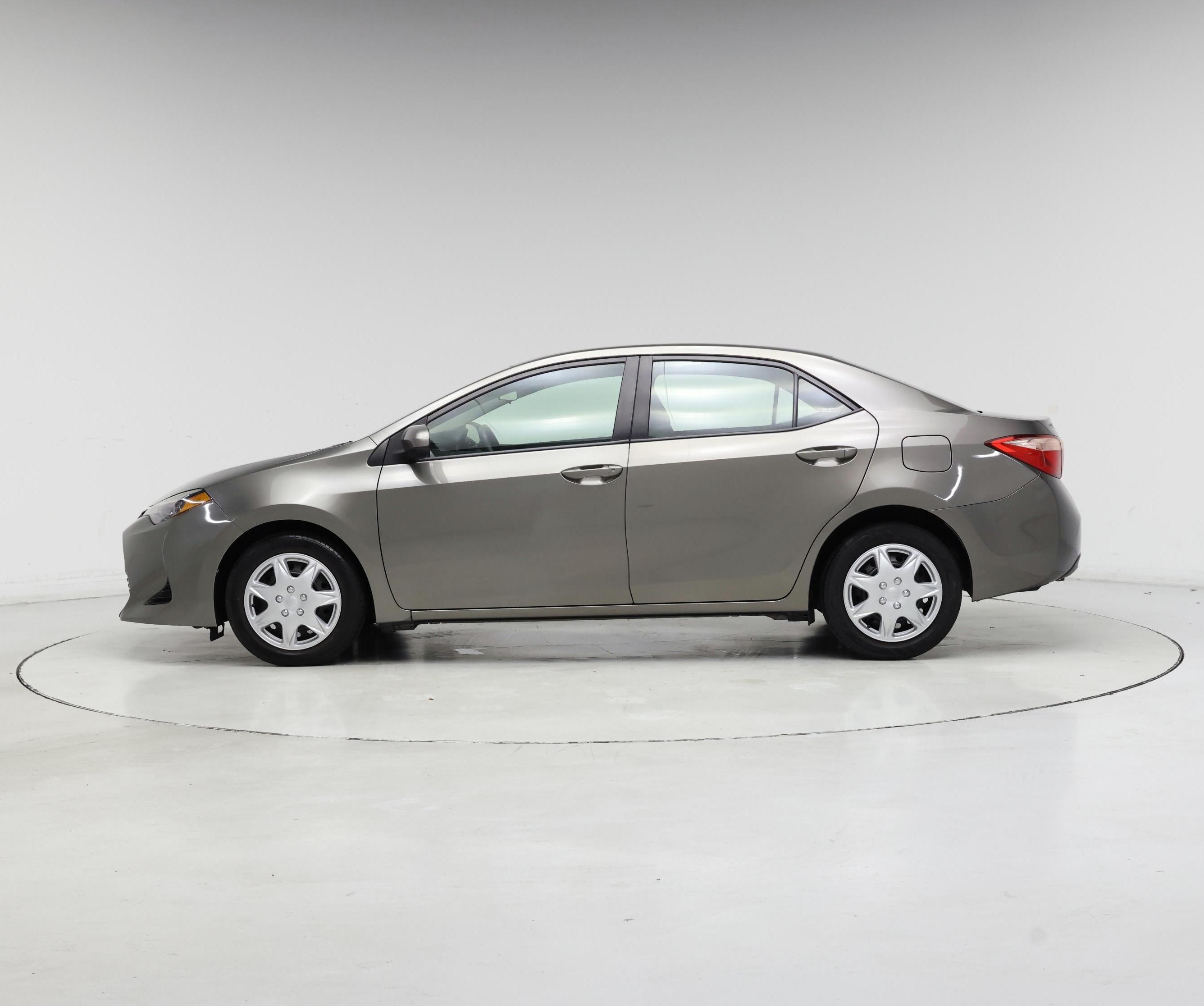 Thumbnail: 2019 Toyota Corolla - 3