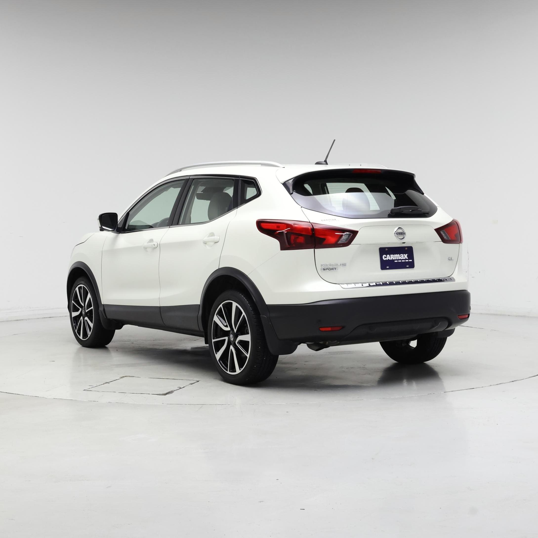 Thumbnail: 2019 Nissan Rogue Sport - 2