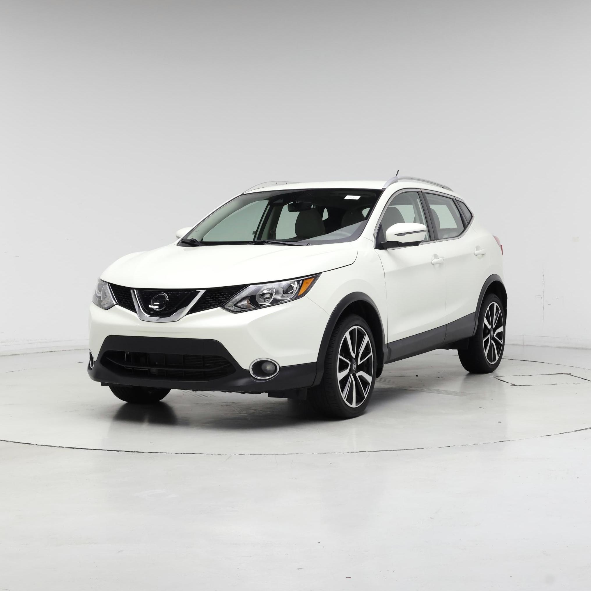 Thumbnail: 2019 Nissan Rogue Sport - 4