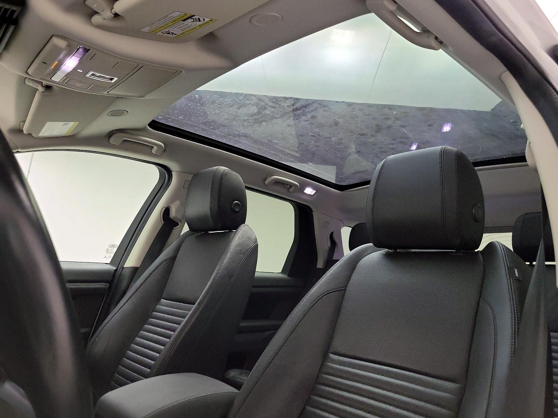 Thumbnail: 2021 Land Rover Discovery Sport - 20