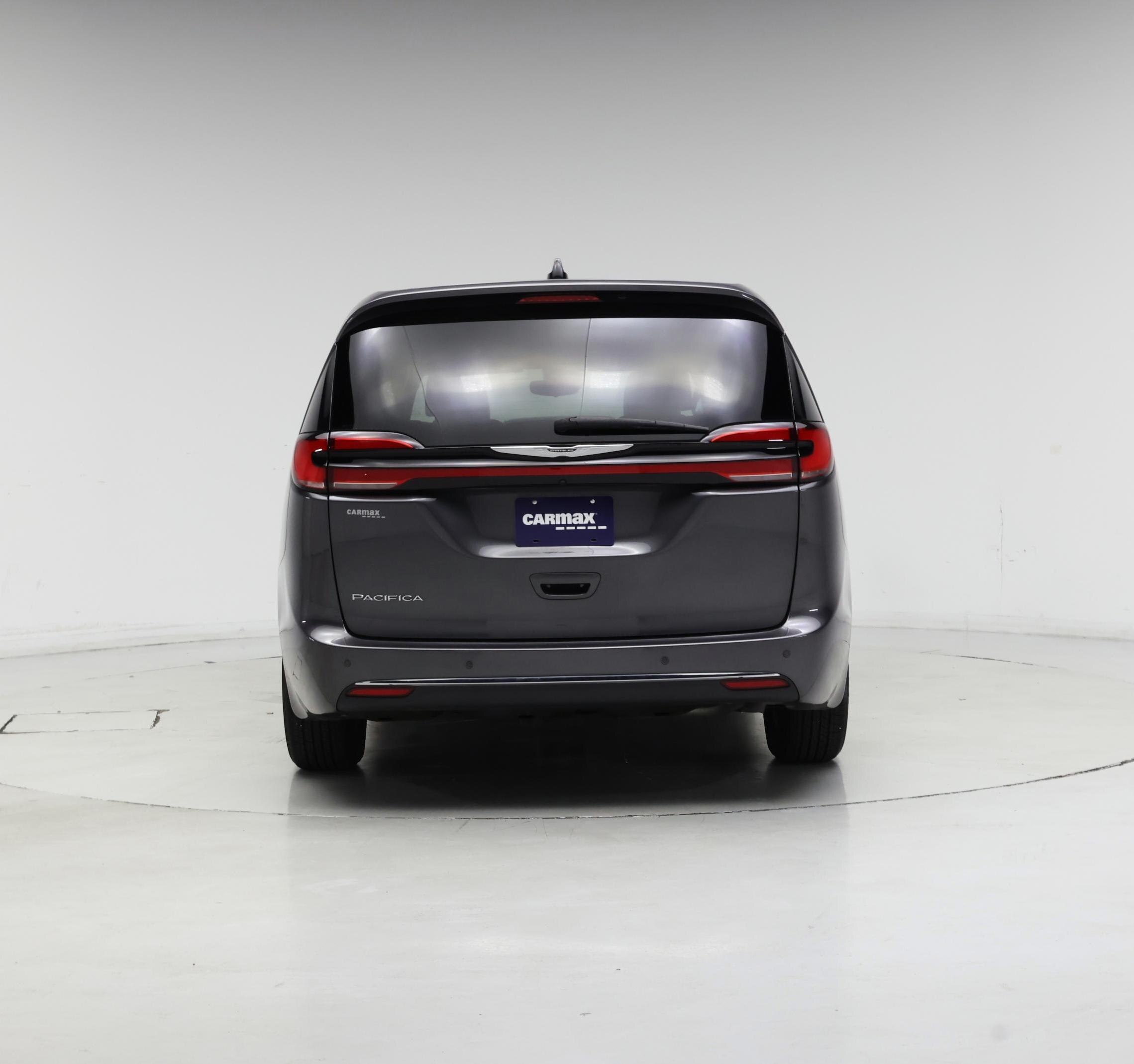 Thumbnail: 2023 Chrysler Pacifica - 6