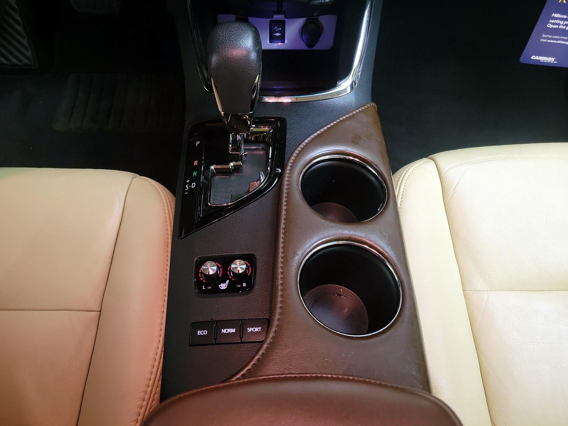 Thumbnail: 2015 Toyota Avalon - 17
