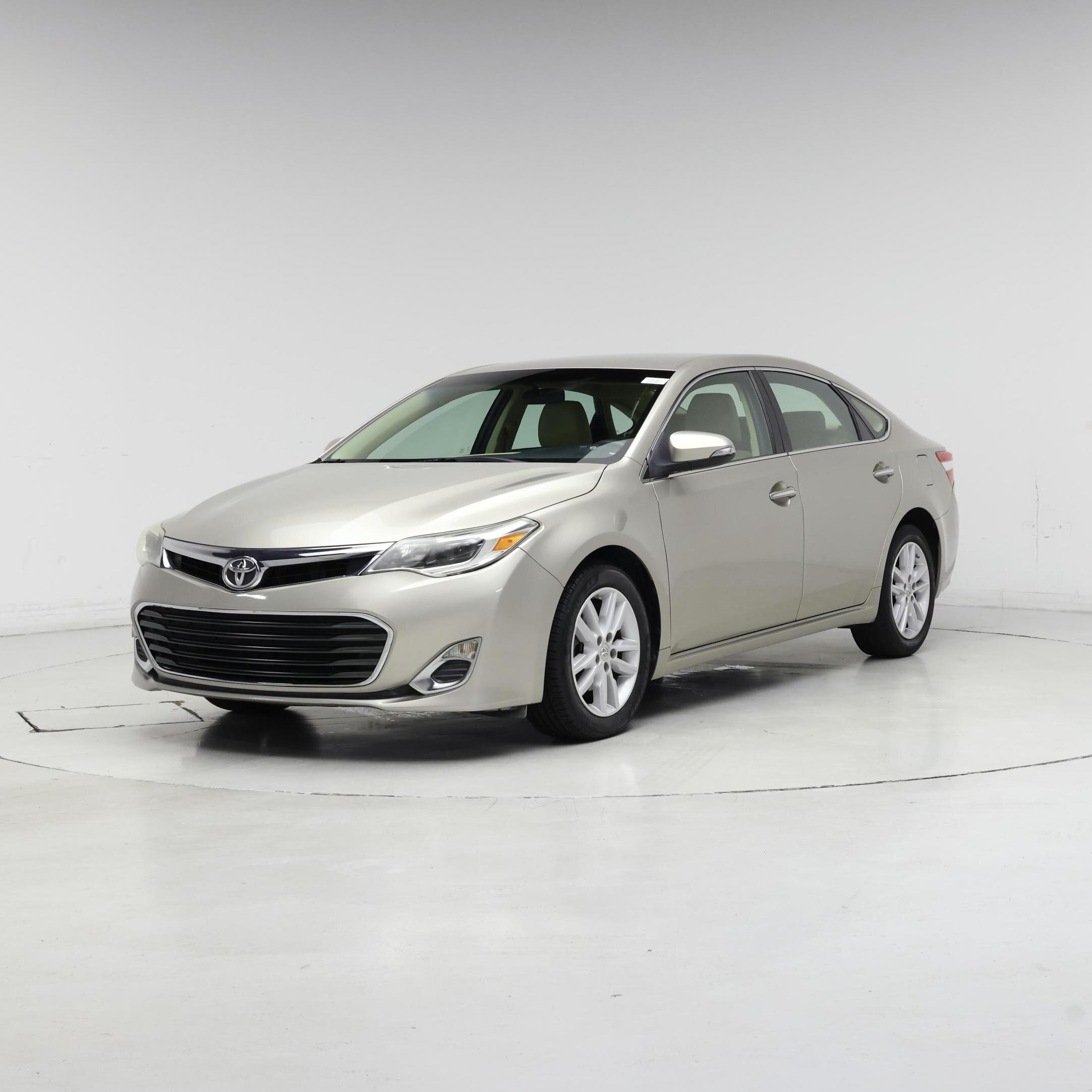 Thumbnail: 2015 Toyota Avalon - 4