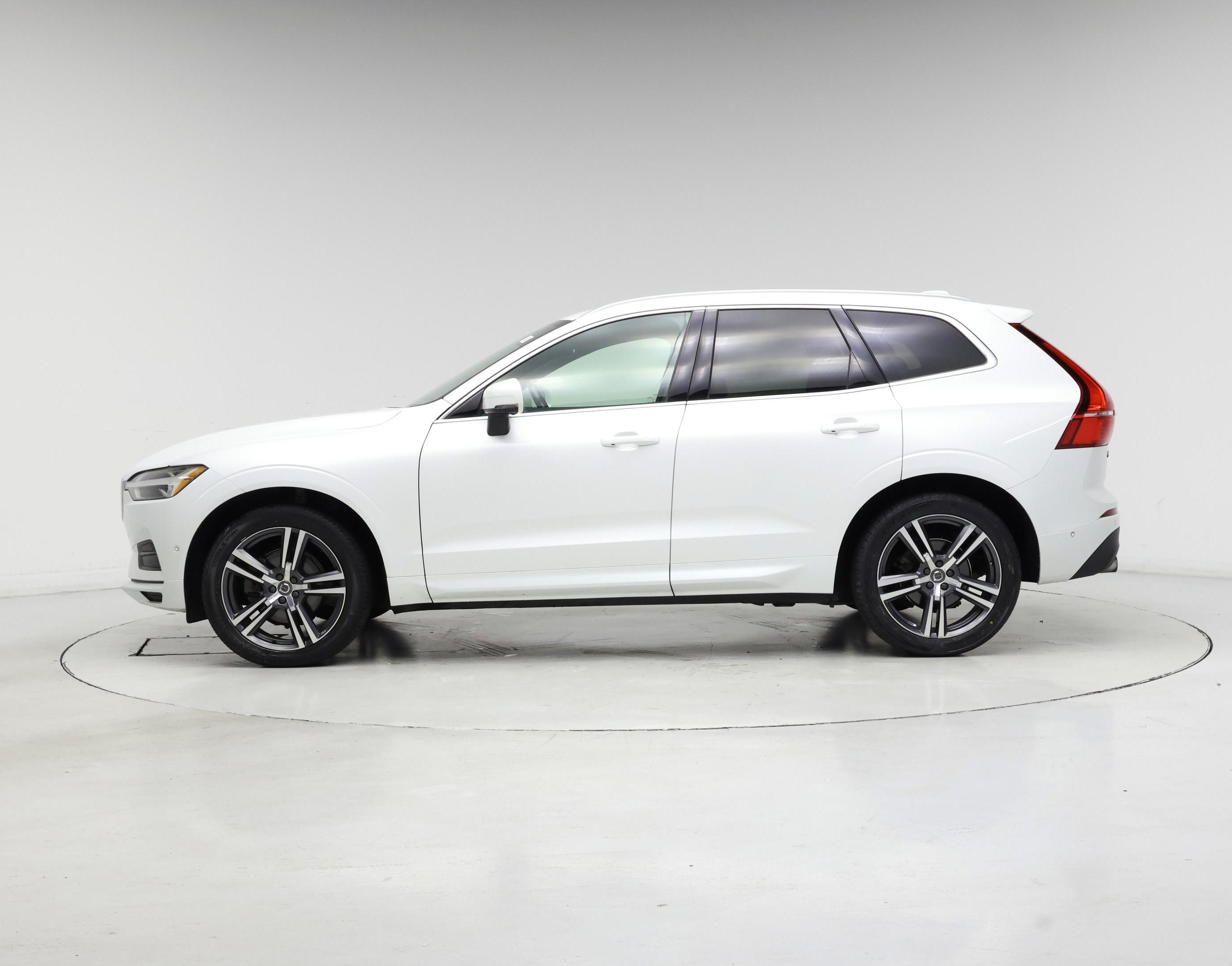 Thumbnail: 2019 Volvo XC60 - 3