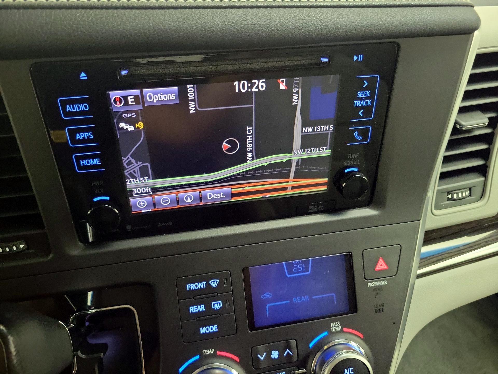 Thumbnail: 2016 Toyota Sienna - 14