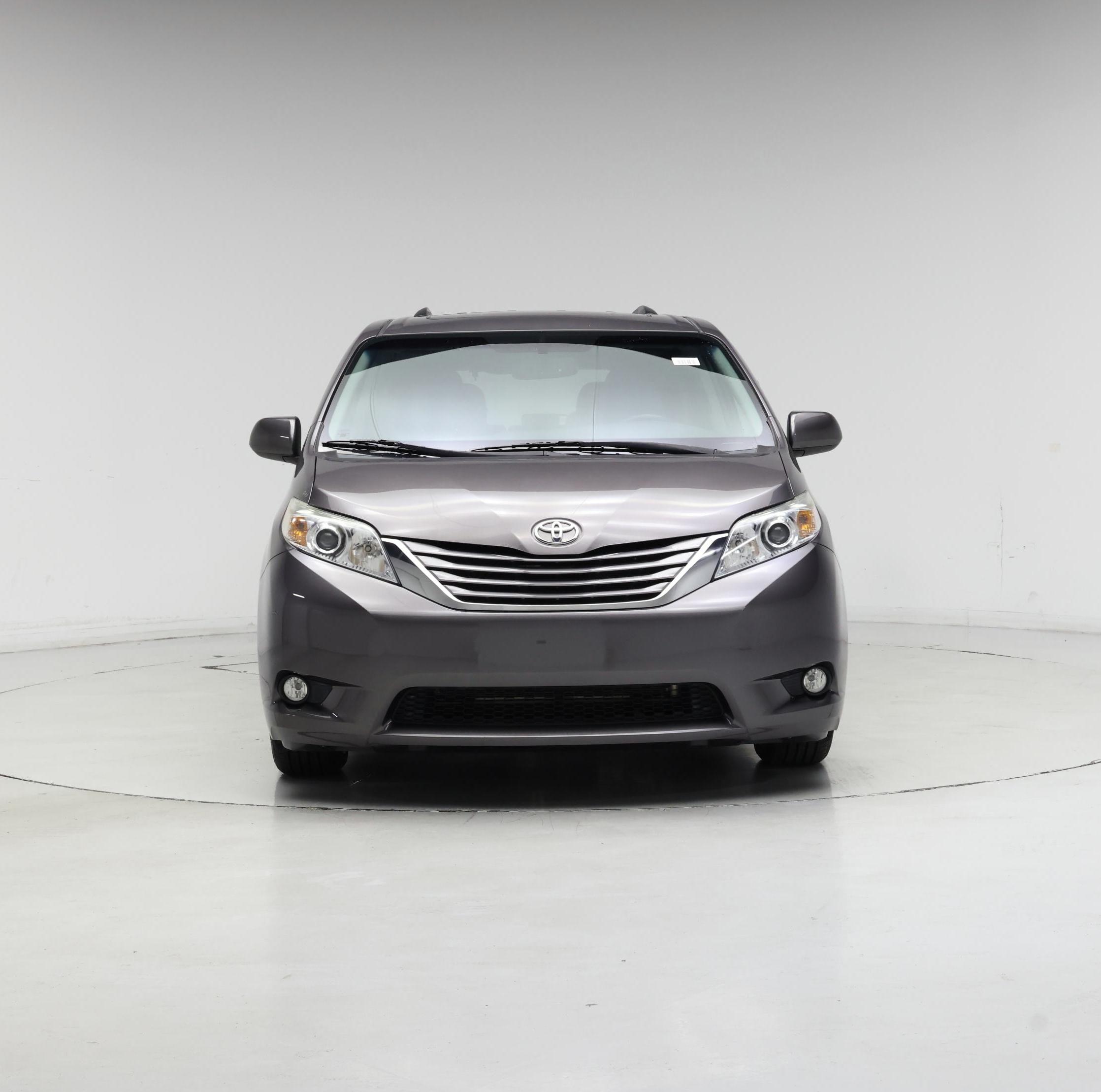 Thumbnail: 2016 Toyota Sienna - 5