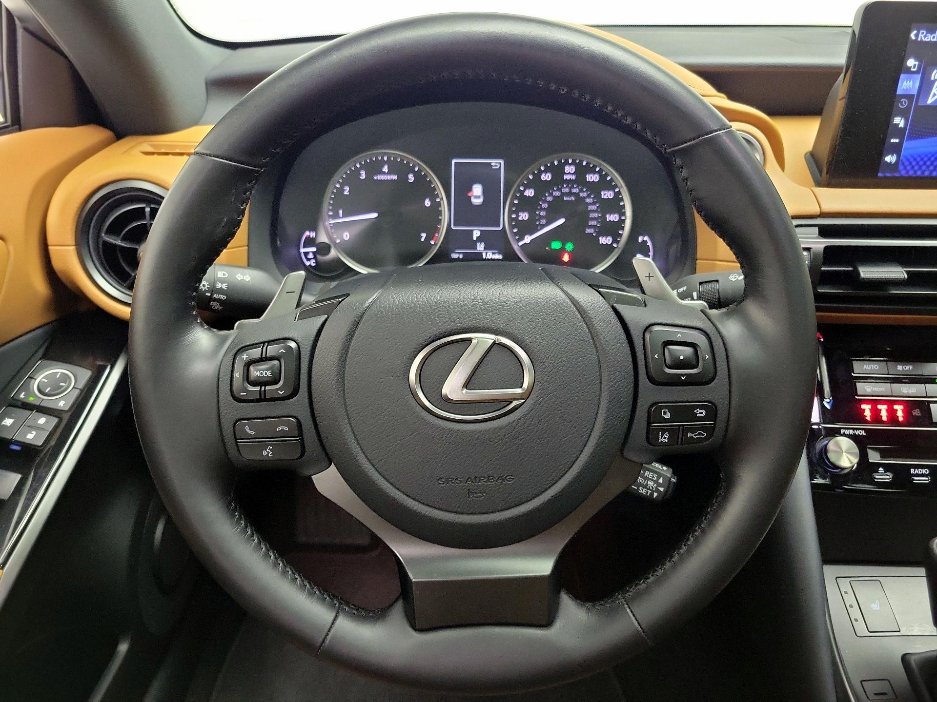 Thumbnail: 2024 Lexus IS - 10