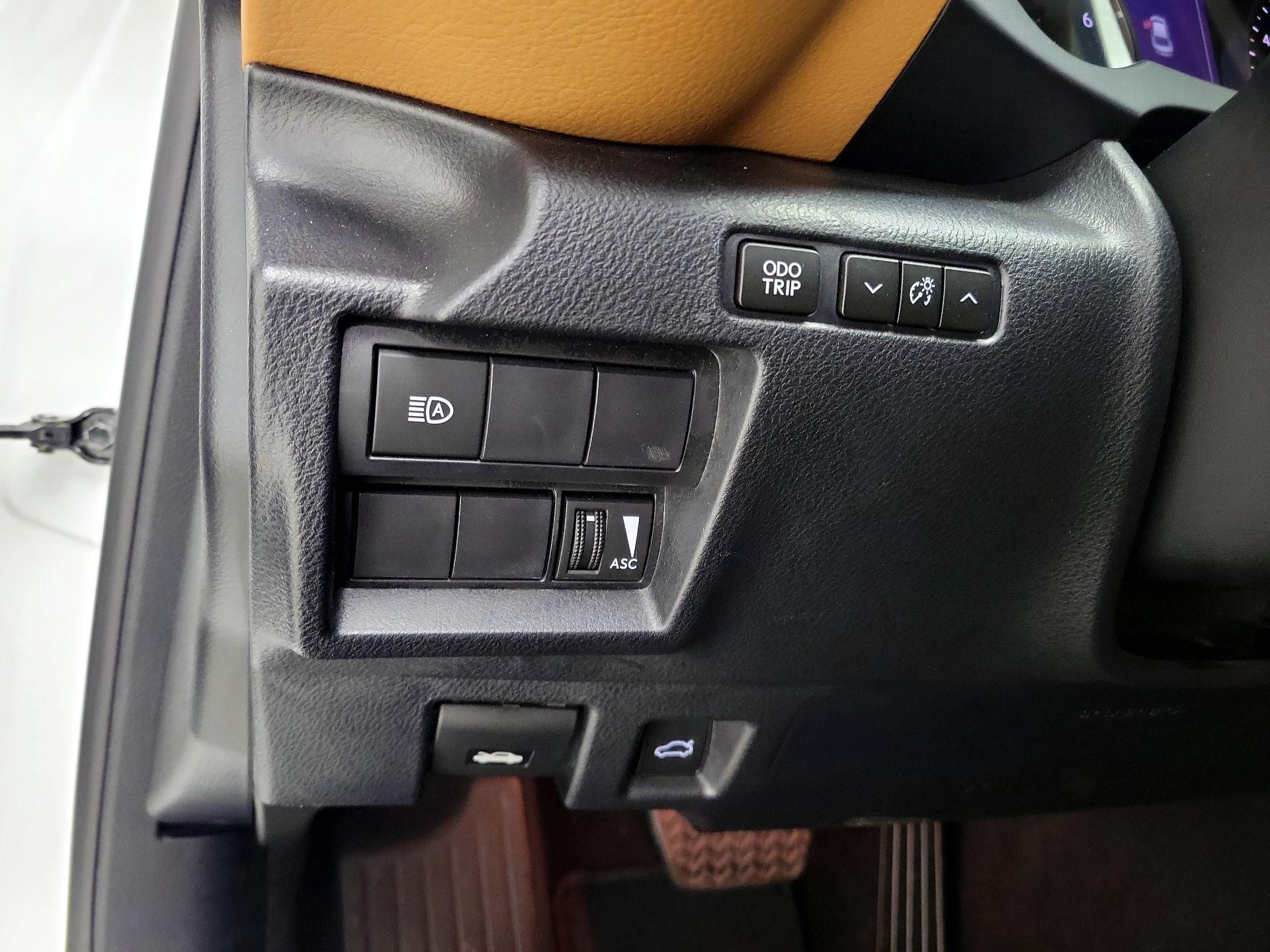 Thumbnail: 2024 Lexus IS - 13