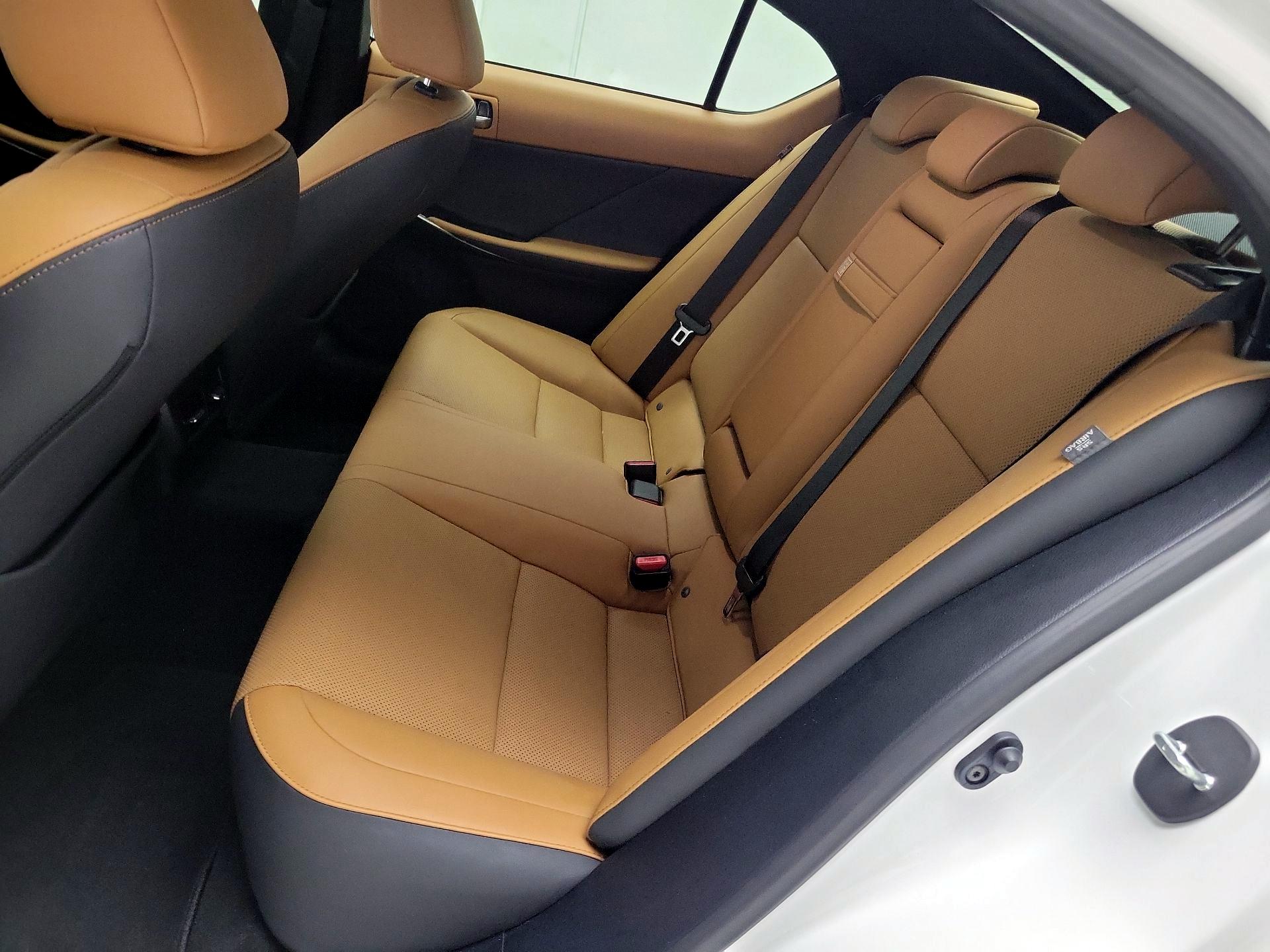 Thumbnail: 2024 Lexus IS - 20